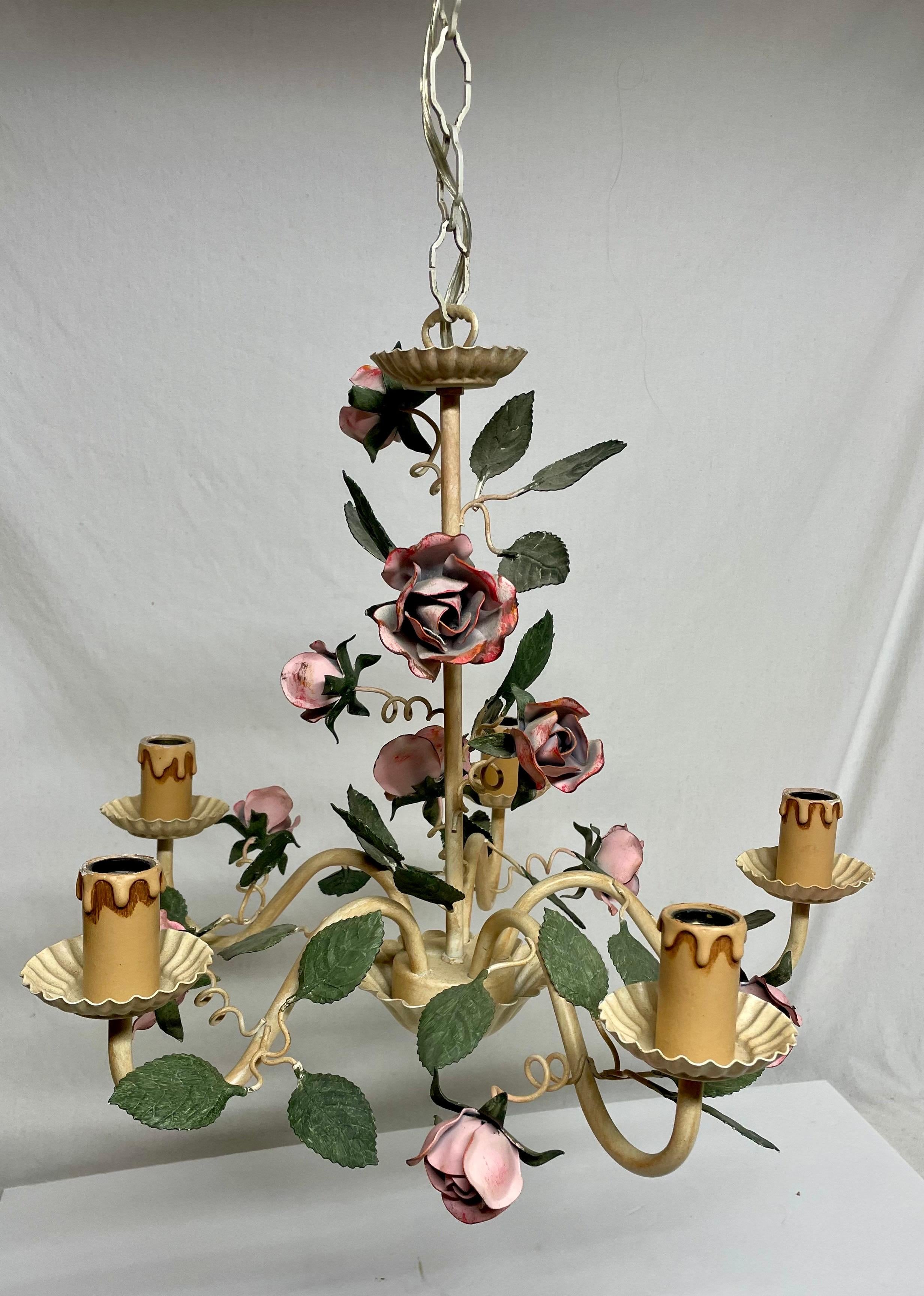 Inconnu Lustre floral vintage en tôle avec roses en vente