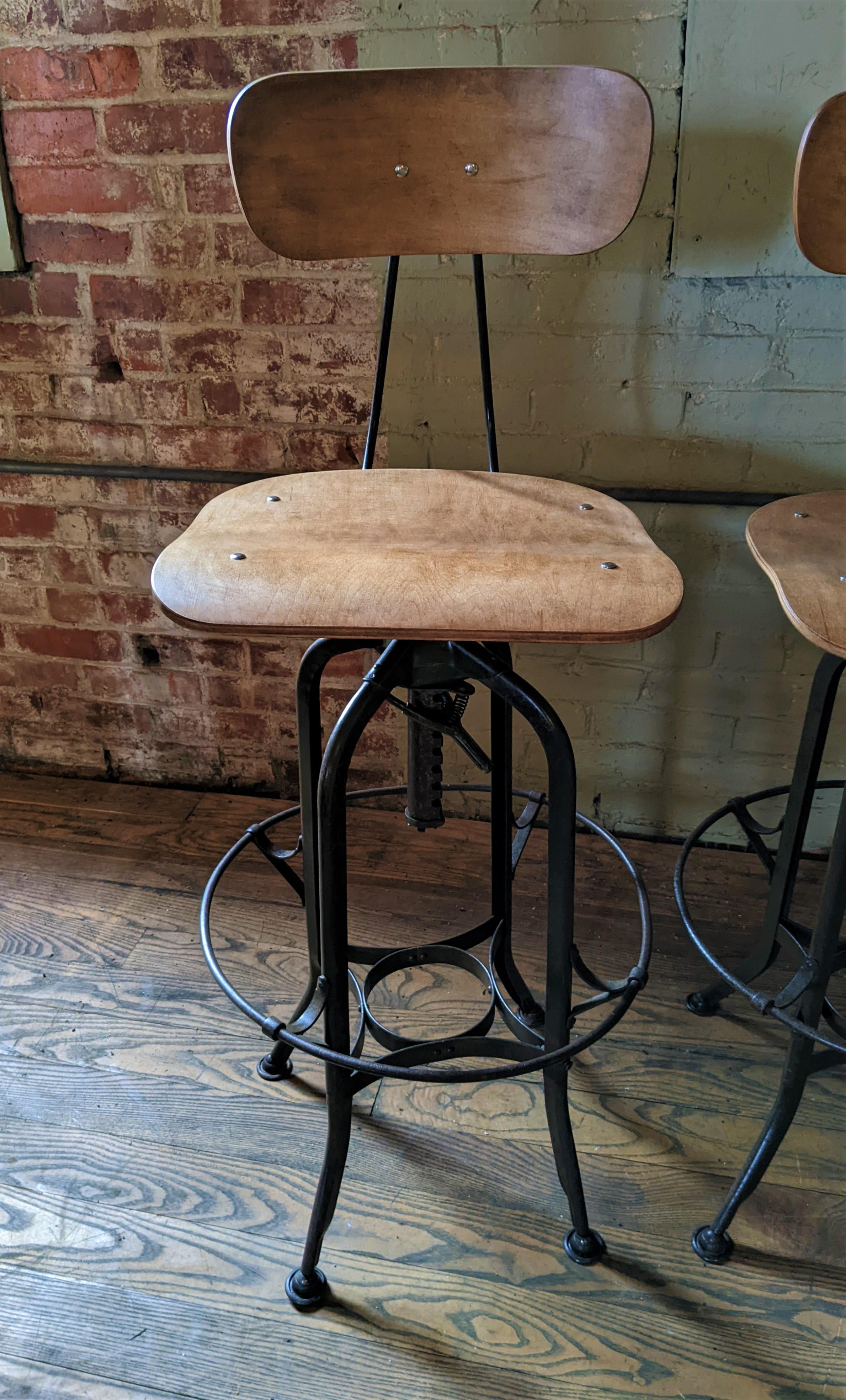 American Vintage Toledo Adjustable Stools