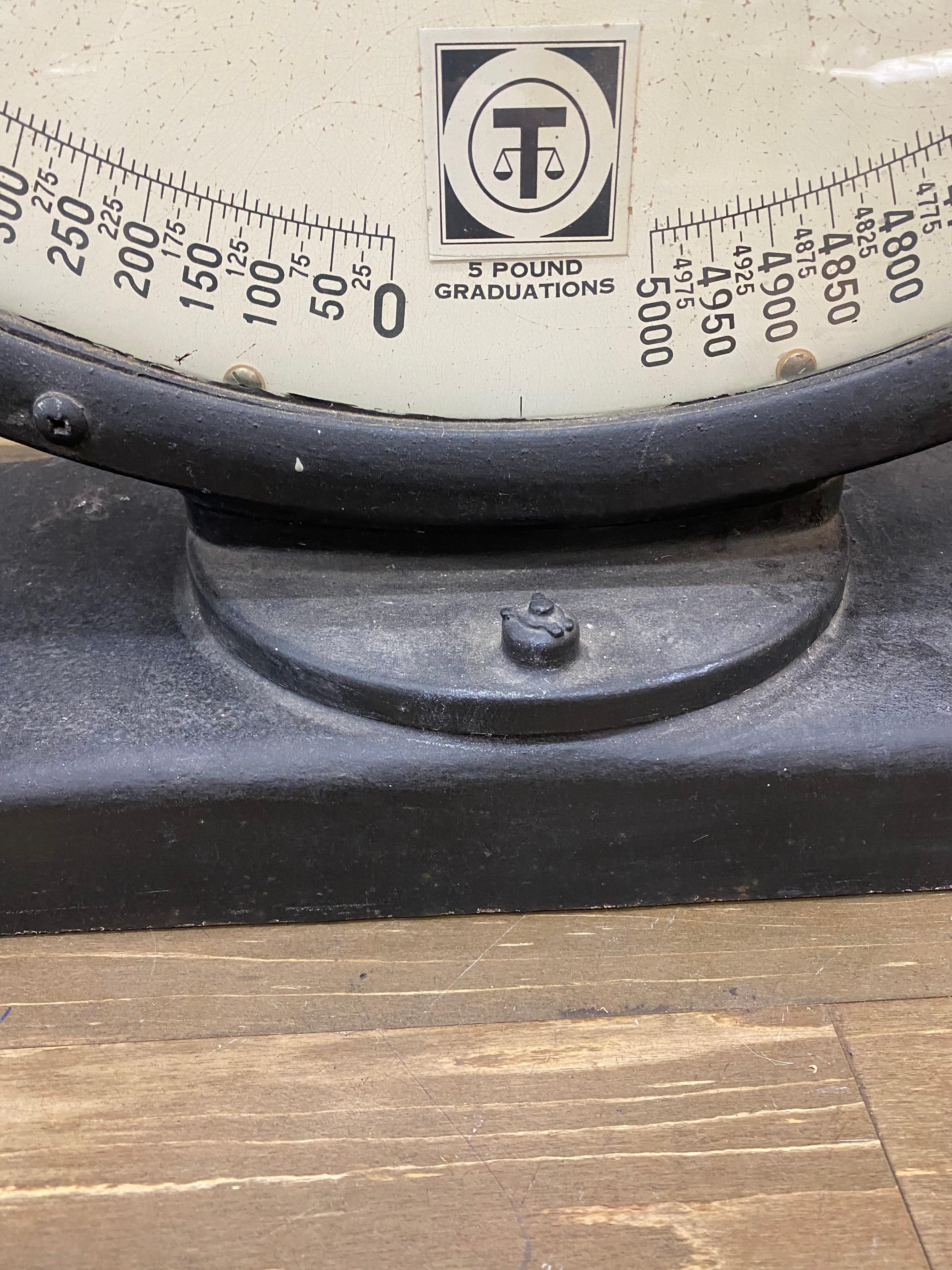 Vintage Toledo Scale Top In Good Condition In Haddonfield, NJ
