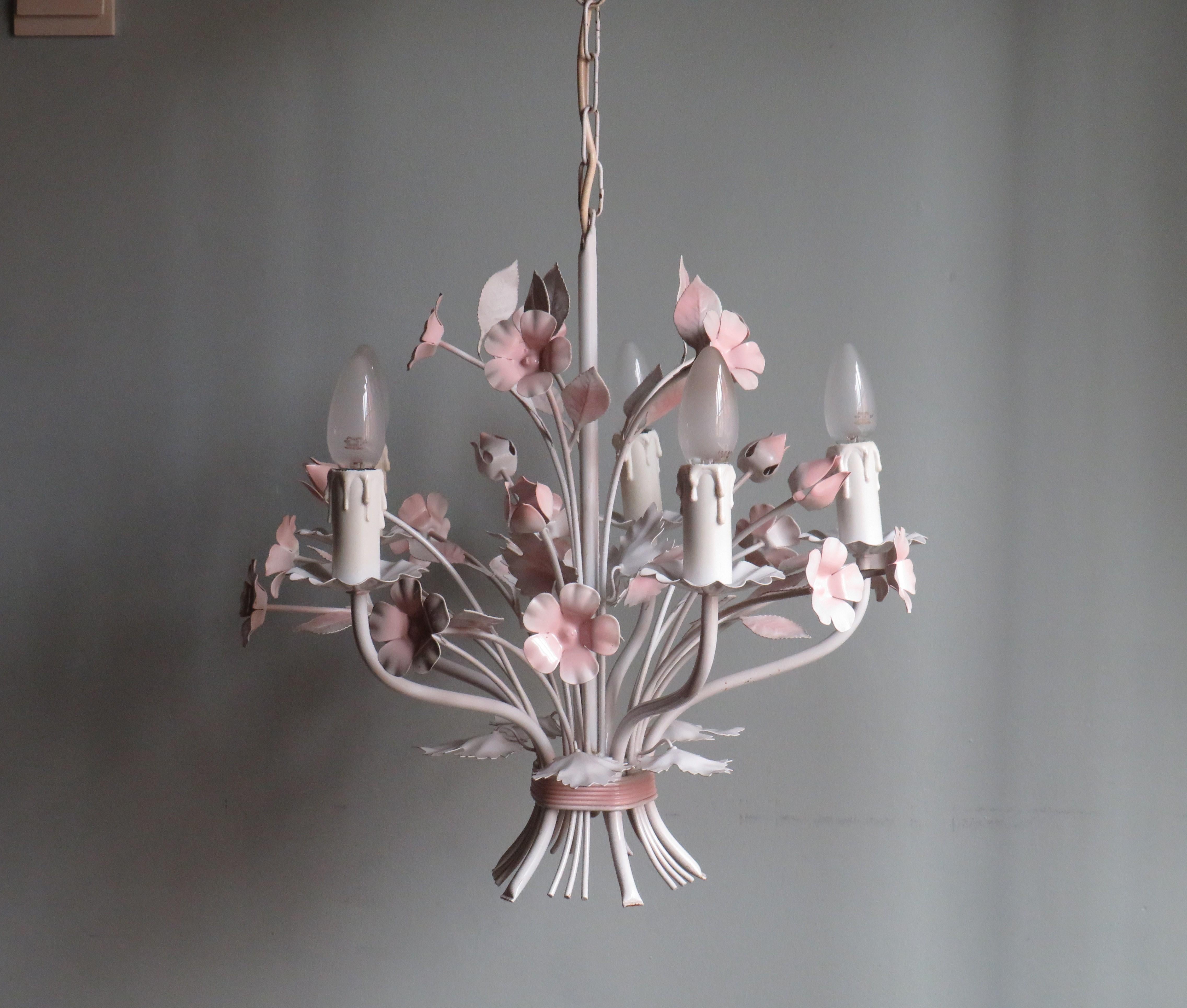 Mid-Century Modern Vintage Toleware Chandelier with Floral Motifs, Italy, 1960s For Sale