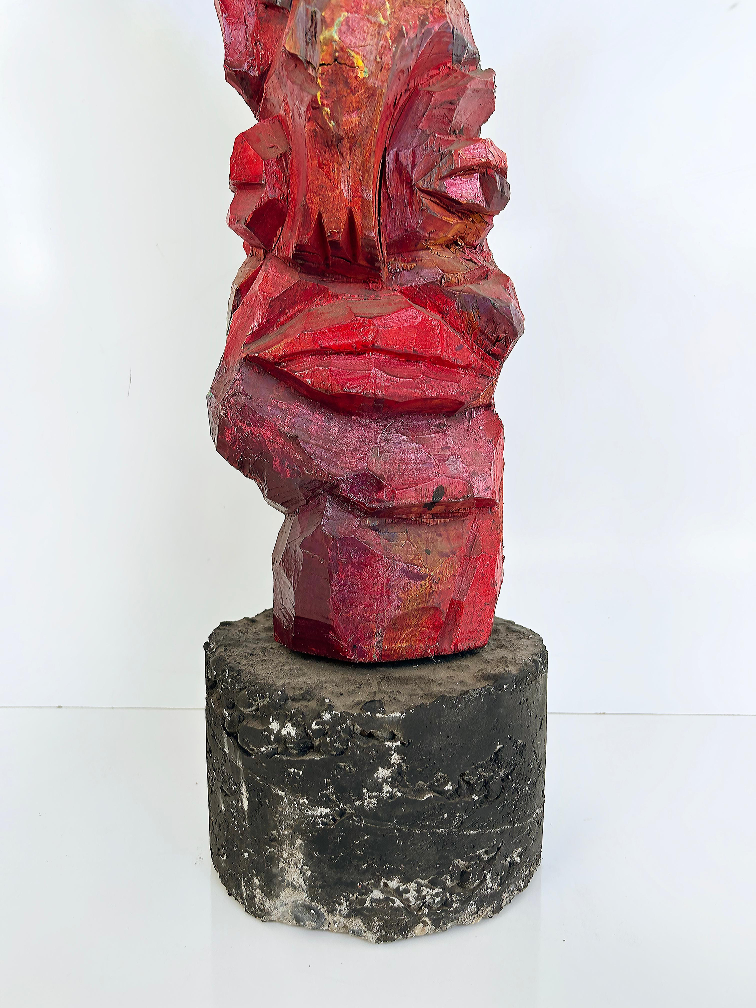 Primitives geschnitztes Totem-Volkskunst-Skulptur von Tom Cramer, polychromiert (Holz) im Angebot