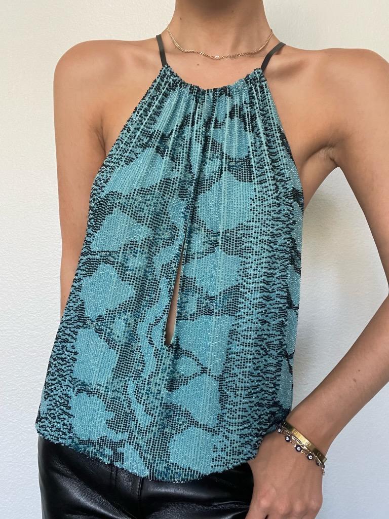 Tom Ford Era Vintage GUCCI Silk Turquoise Snakeskin Beaded Python Print Top. Debuted on the S/S 00 Gucci Collection 

EXCELLENT CONDITION!

These top are INSANELY AMAZING! I cannot see any flaws or missing beads. 

Size:
IT 40
US 2 - 4

Bold Colors