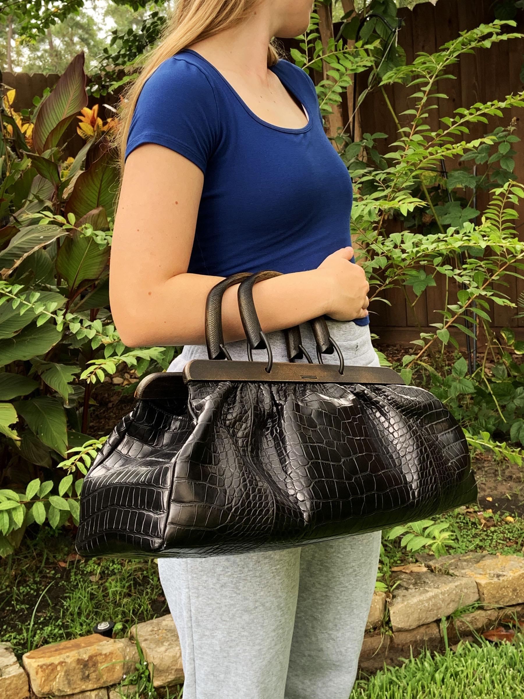 Vintage Tom Ford for Gucci 2002 Black Crocodile Wooden Handle Doctors Large Bag For Sale 7