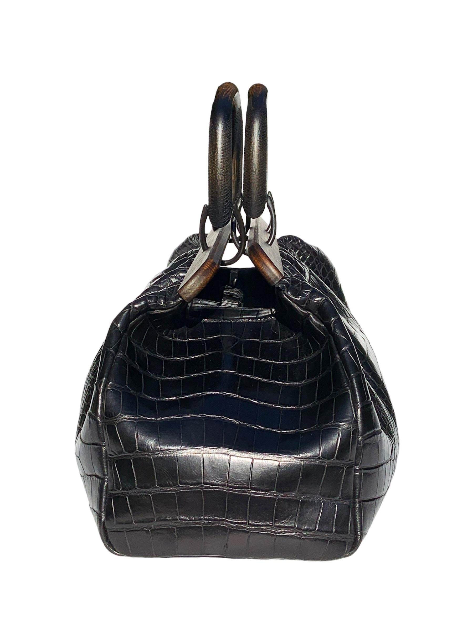 Vintage Tom Ford for Gucci 2002 Black Crocodile Wooden Handle Doctors Large Bag For Sale 1