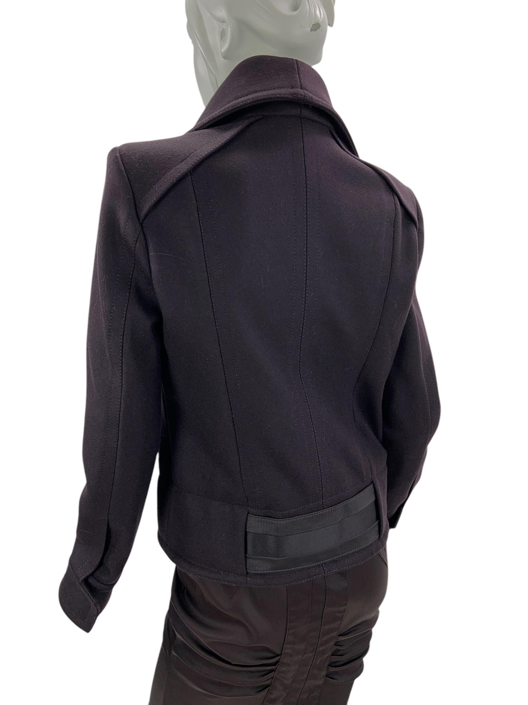 Vintage Tom Ford for Gucci FW 2004 Runway Removable Fox Collar Jacket It 42 US 6 For Sale 6