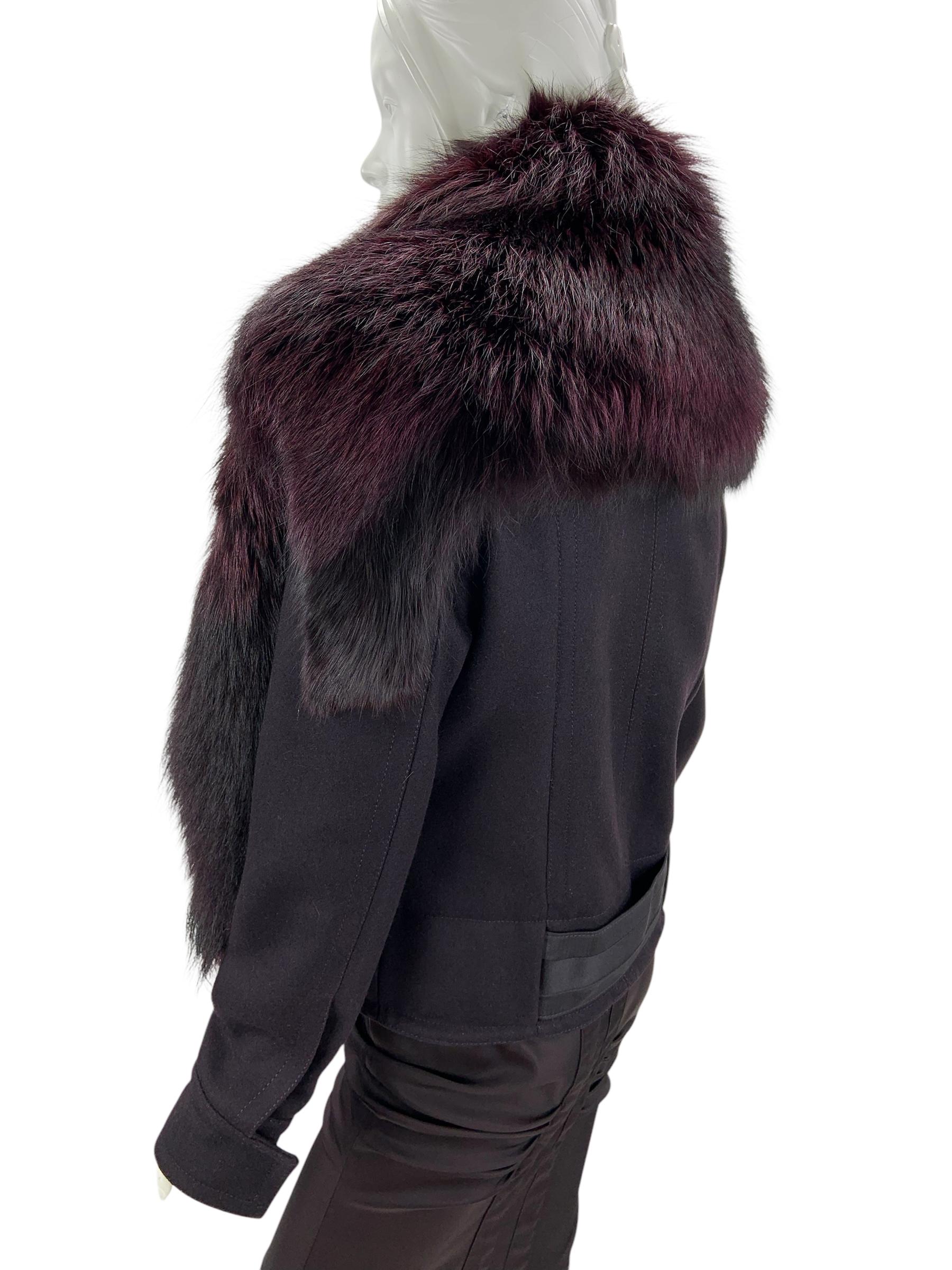 Vintage Tom Ford for Gucci FW 2004 Runway Removable Fox Collar Jacket It 42 US 6 For Sale 3
