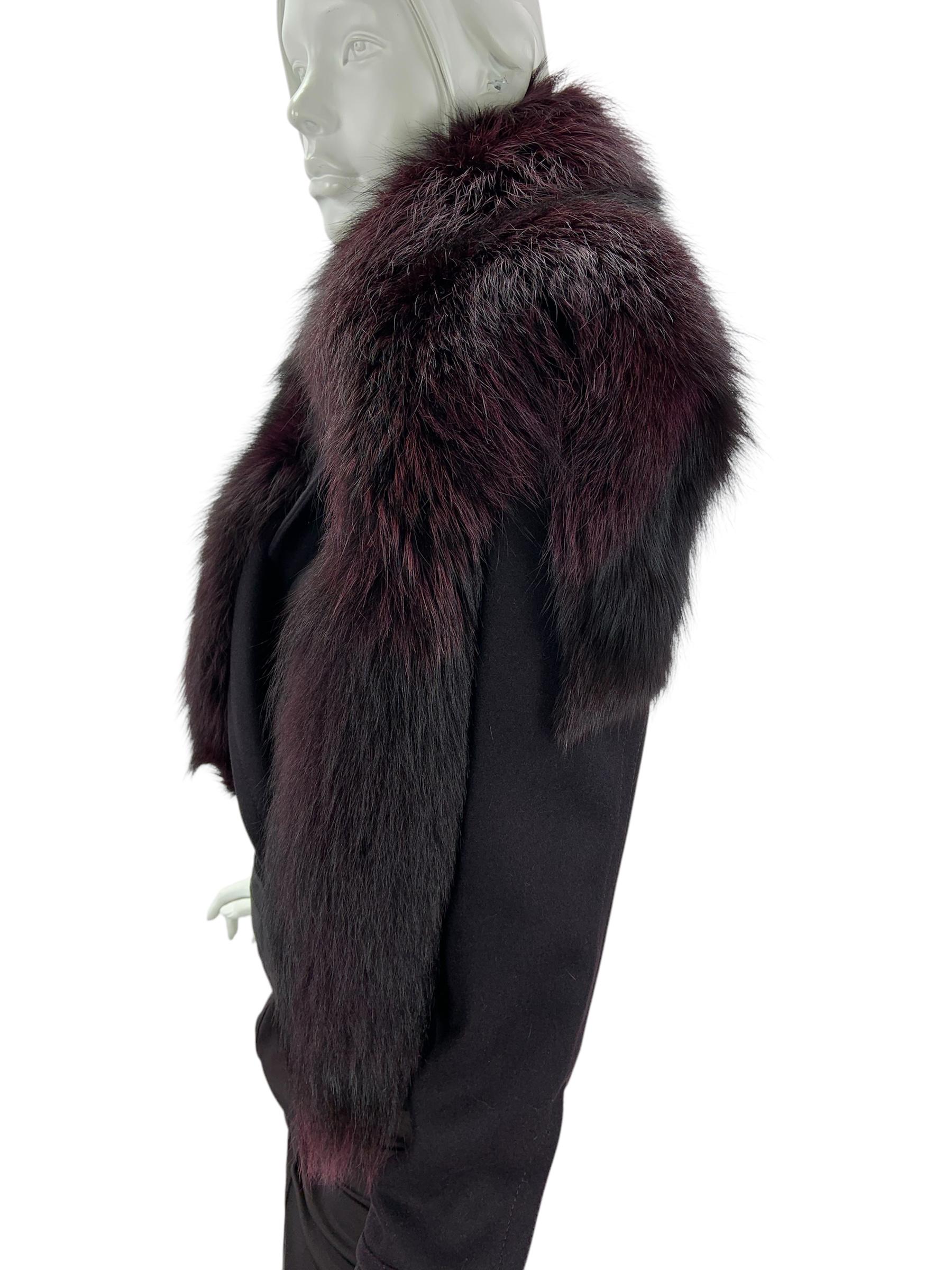 Vintage Tom Ford for Gucci FW 2004 Runway Removable Fox Collar Jacket It 42 US 6 For Sale 4