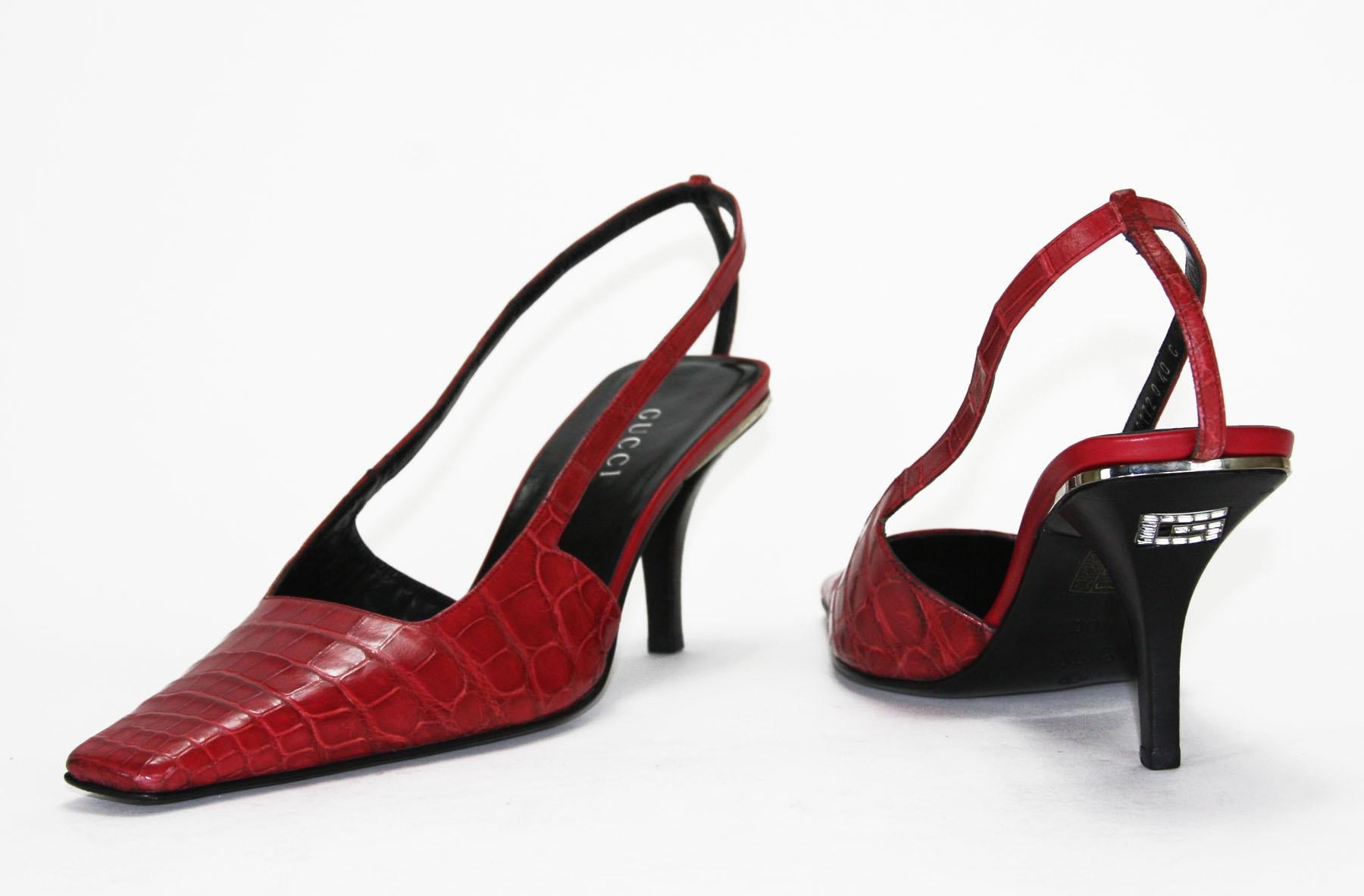 Marron Chaussures vintage Tom Ford pour Gucci S/S 1998 - Sandales G en cristal de crocodile rouge, 40 C en vente