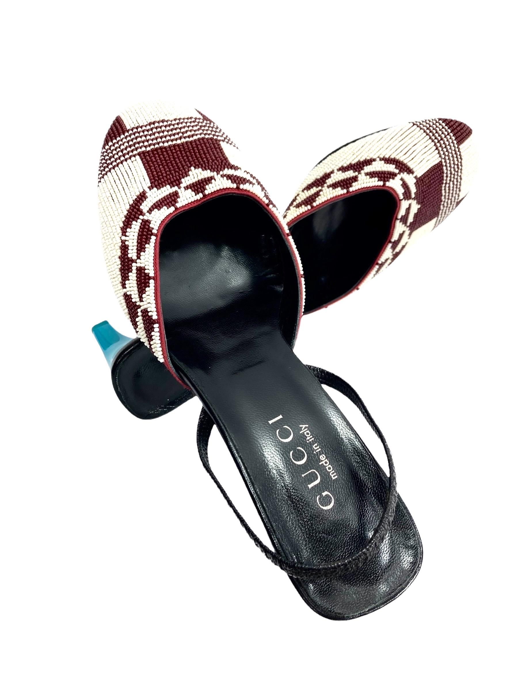 Noir  Chaussures vintage Tom Ford pour Gucci S/S 1999 Runway - Escarpins à perles - Taille US 8 - It 38 en vente