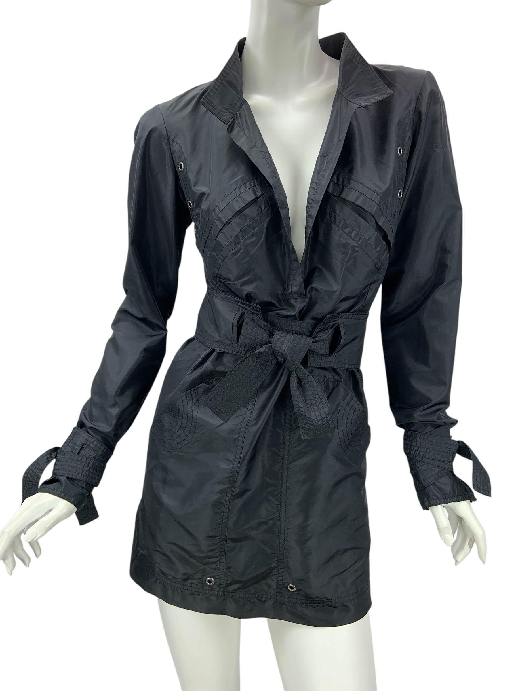 Vintage Tom Ford for Gucci S/S 2003 Black Silk Mini Dress It. 40 For Sale 3