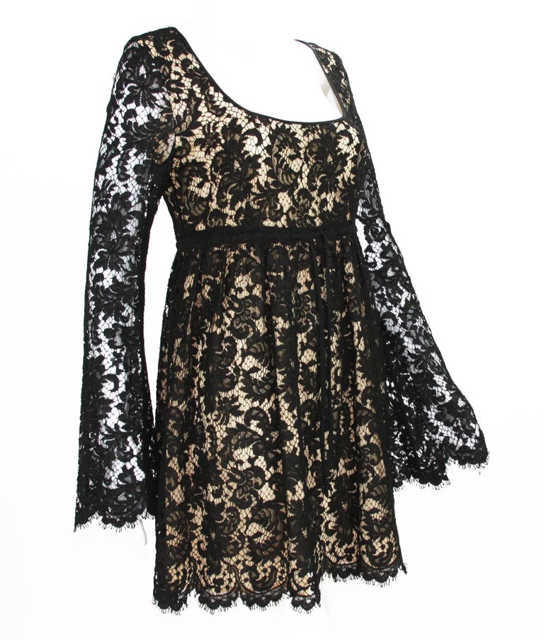 Vintage Tom Ford for Gucci S/S 1996 Baby Doll Lace Mini Dress For Sale