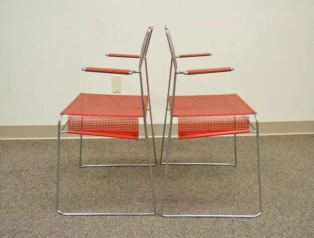 Vintage Tomado Sillas Apilables Modernas De Mitad De Siglo Cromadas De Malla Metálica Roja B - Pareja en venta 2