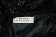 Vintage Tomasz Starzewski Schwarzer Spitzenrock mit grünem Futter