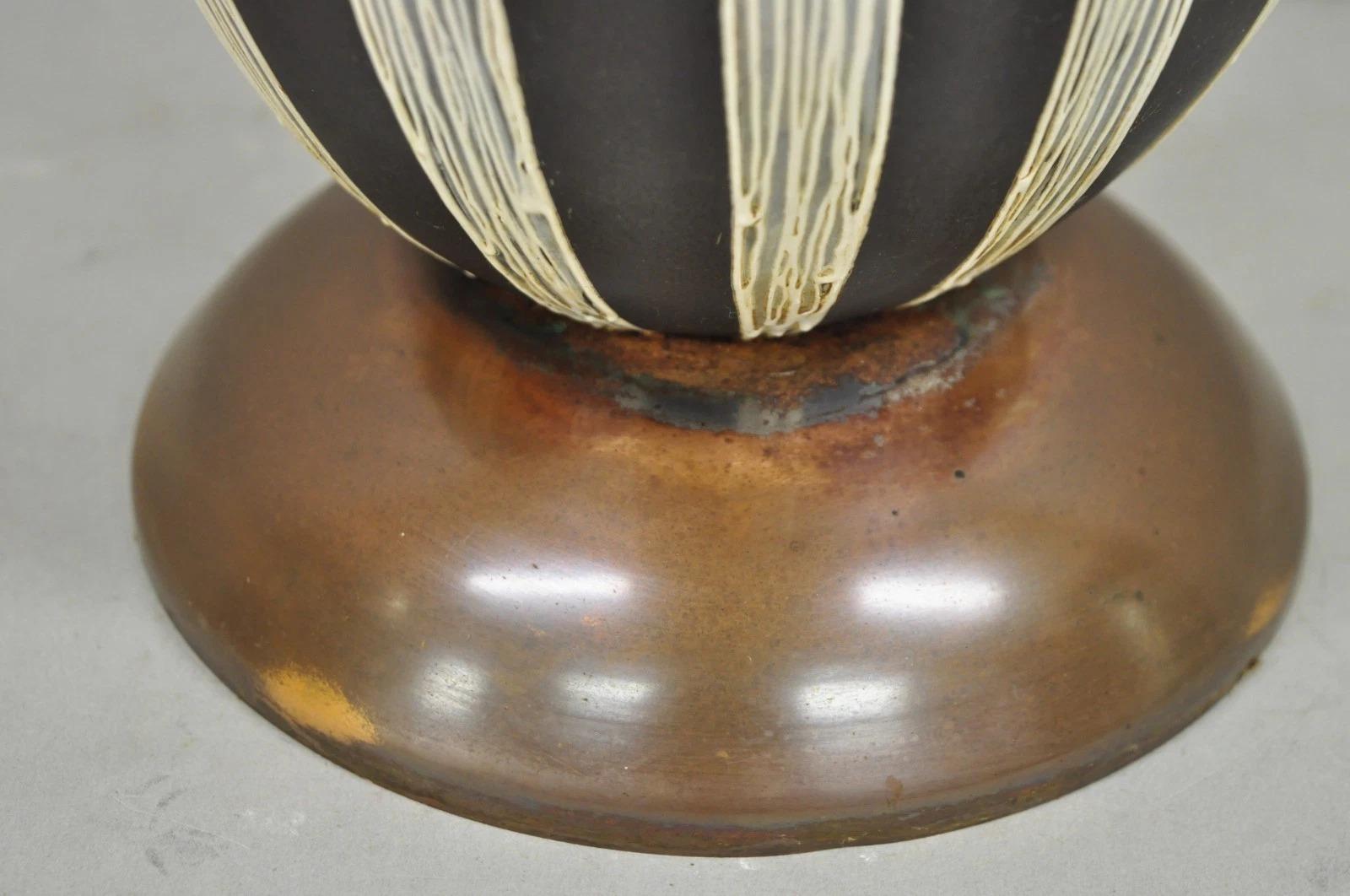 Lampada da tavolo MCM d'epoca in stile Tommi Parzinger dipinta su ceramica con 