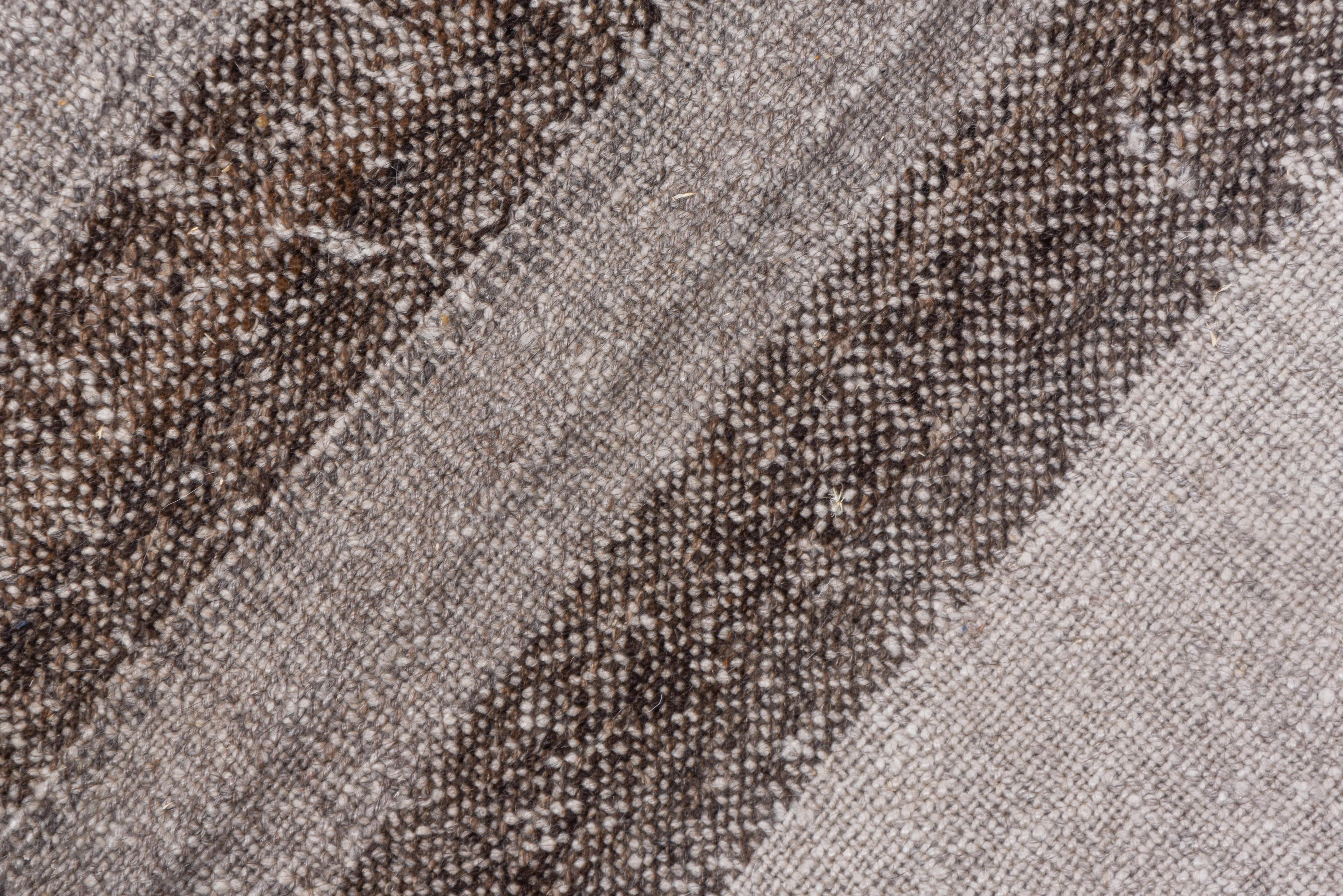 Tessuto a mano Tappeto turco vintage a righe tono su tono & Kilim con cuciture arancioni in vendita