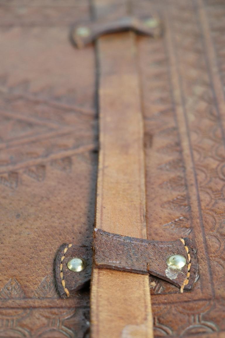 Vintage Tooled Leather Suitcase Made in Mexico 9