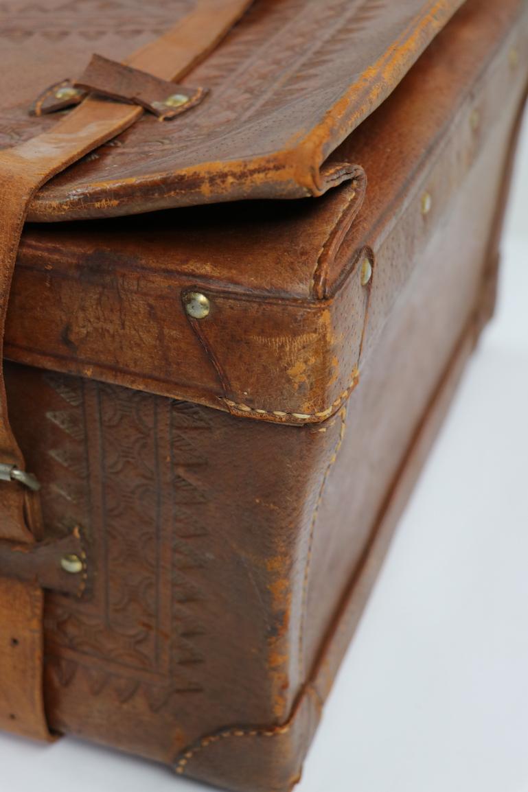 Vintage Tooled Leather Suitcase Made in Mexico In Fair Condition In New York, NY