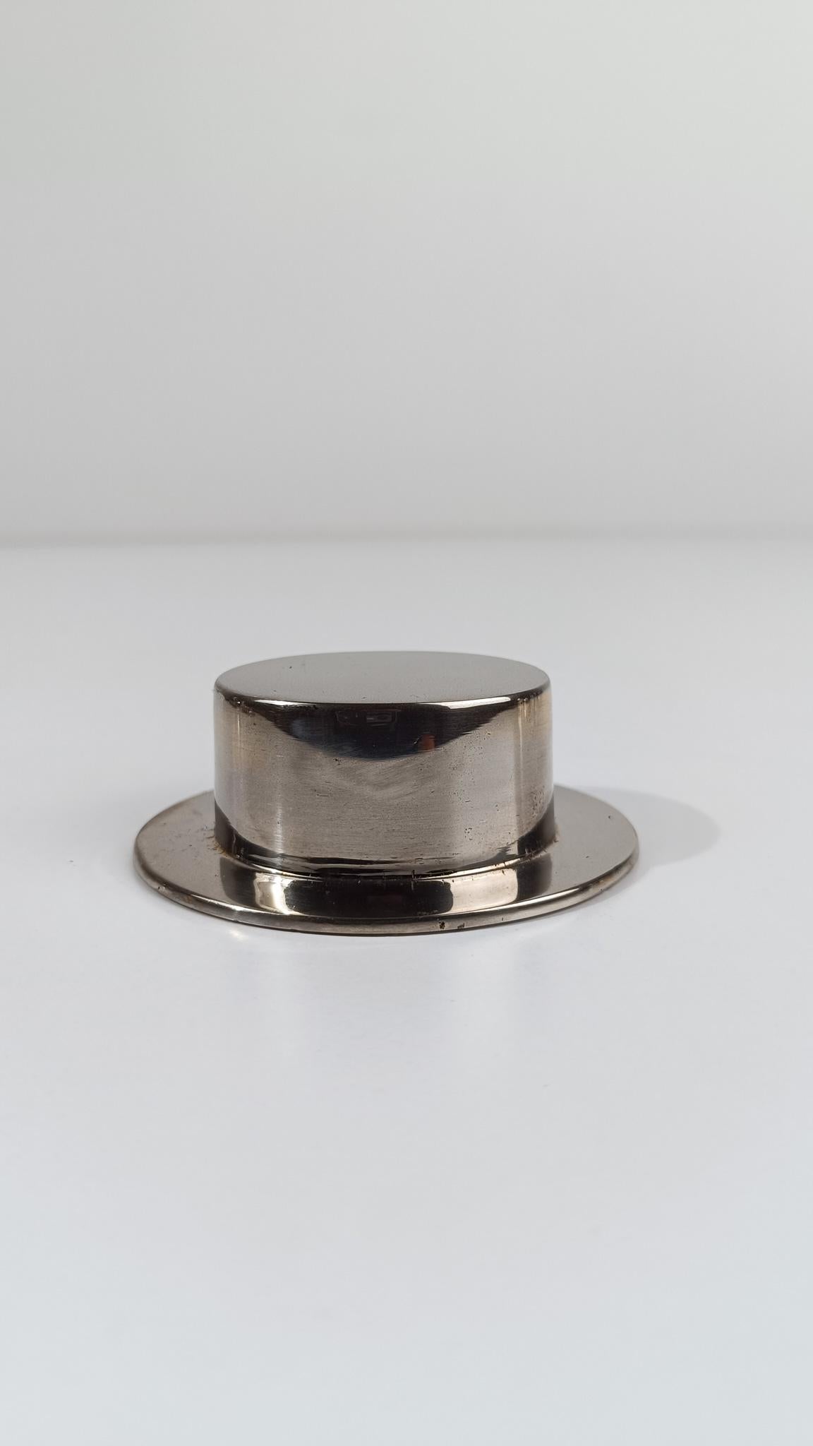 Vintage Top Hat Flaschenöffner aus versilbertem Messing Metall 70er Jahre im Angebot 10