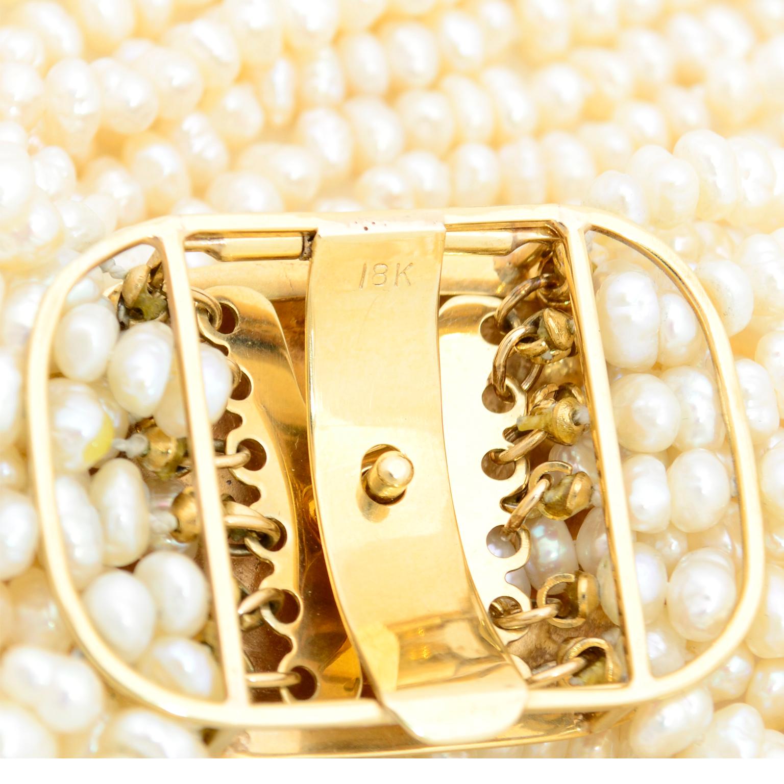Vintage Torsade Style 12 Multi Strand Pearl 18k Gold Necklace For Sale 5