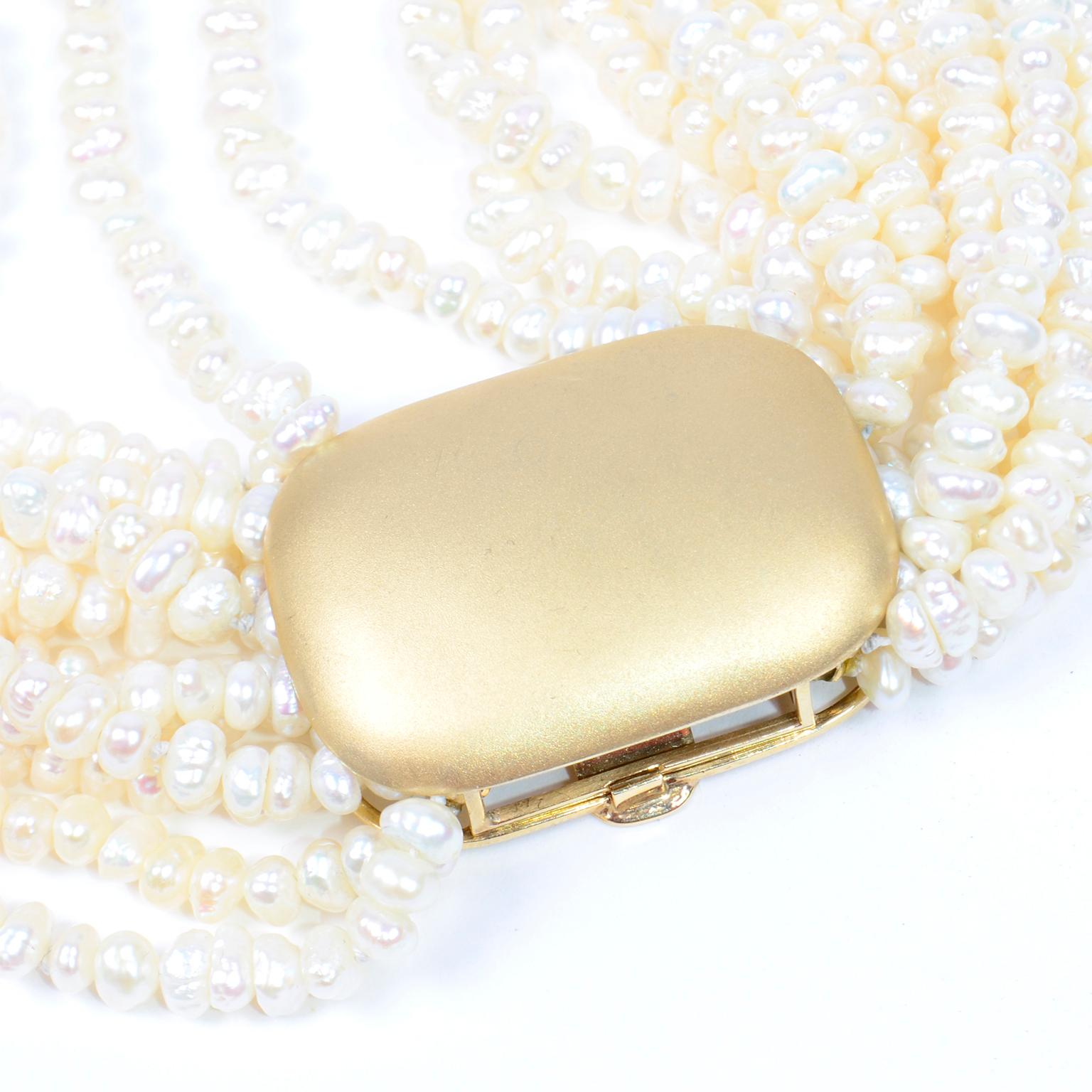 Collier vintage style torsadé en or 18 carats avec 12 perles multi-rangs en vente 1