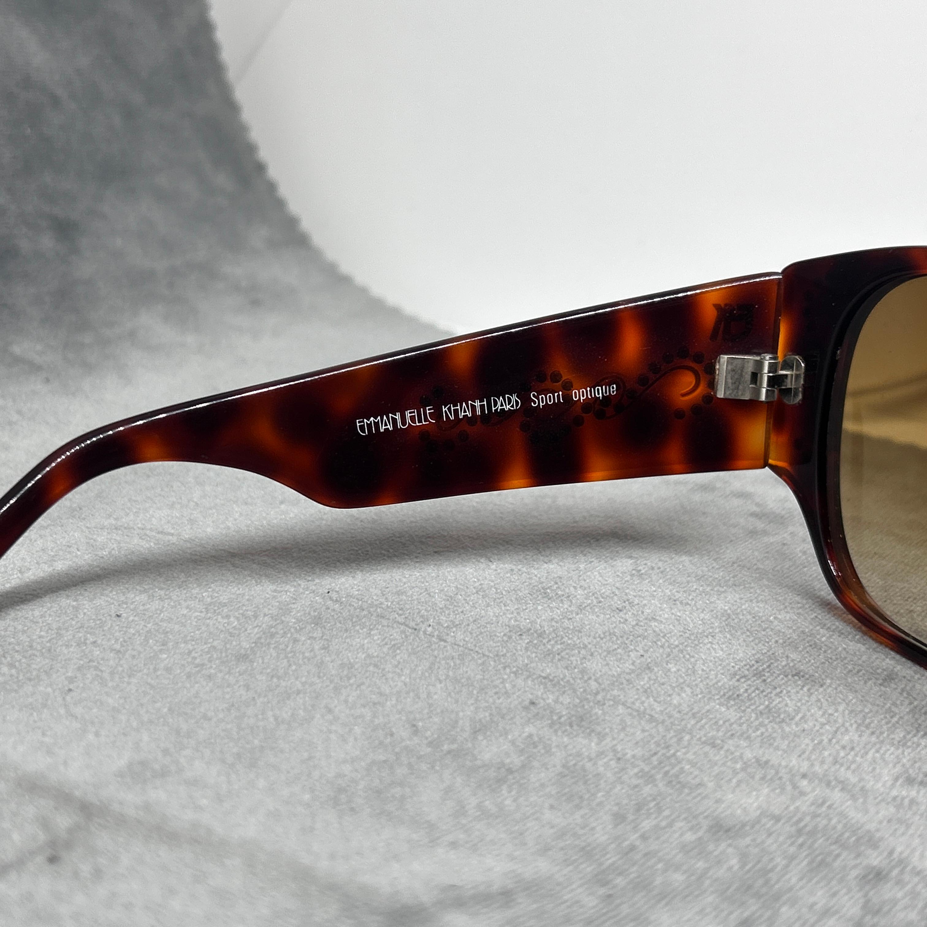 Übergroße Vintage-Sonnenbrille aus Schildpatt, Lucite und Strass mit Juwelen von Emmanuelle Khanh im Zustand „Gut“ im Angebot in Aci Castello, IT