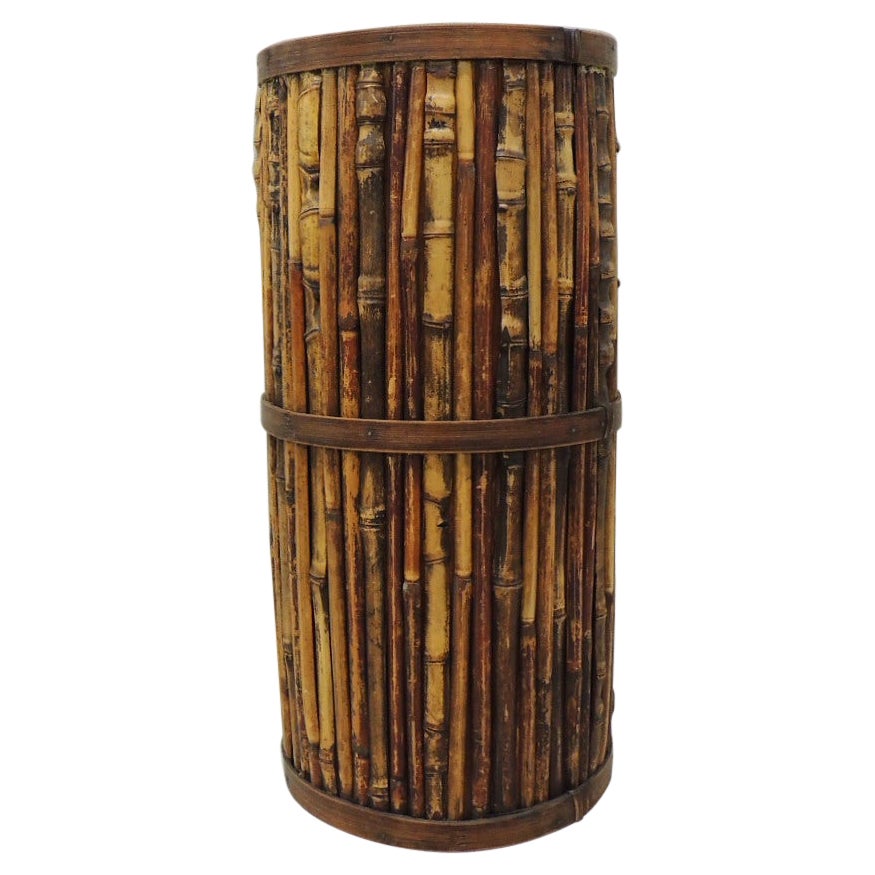 Schirmständer aus Schildpatt-Bambus mit mehreren organischen Holztexturen