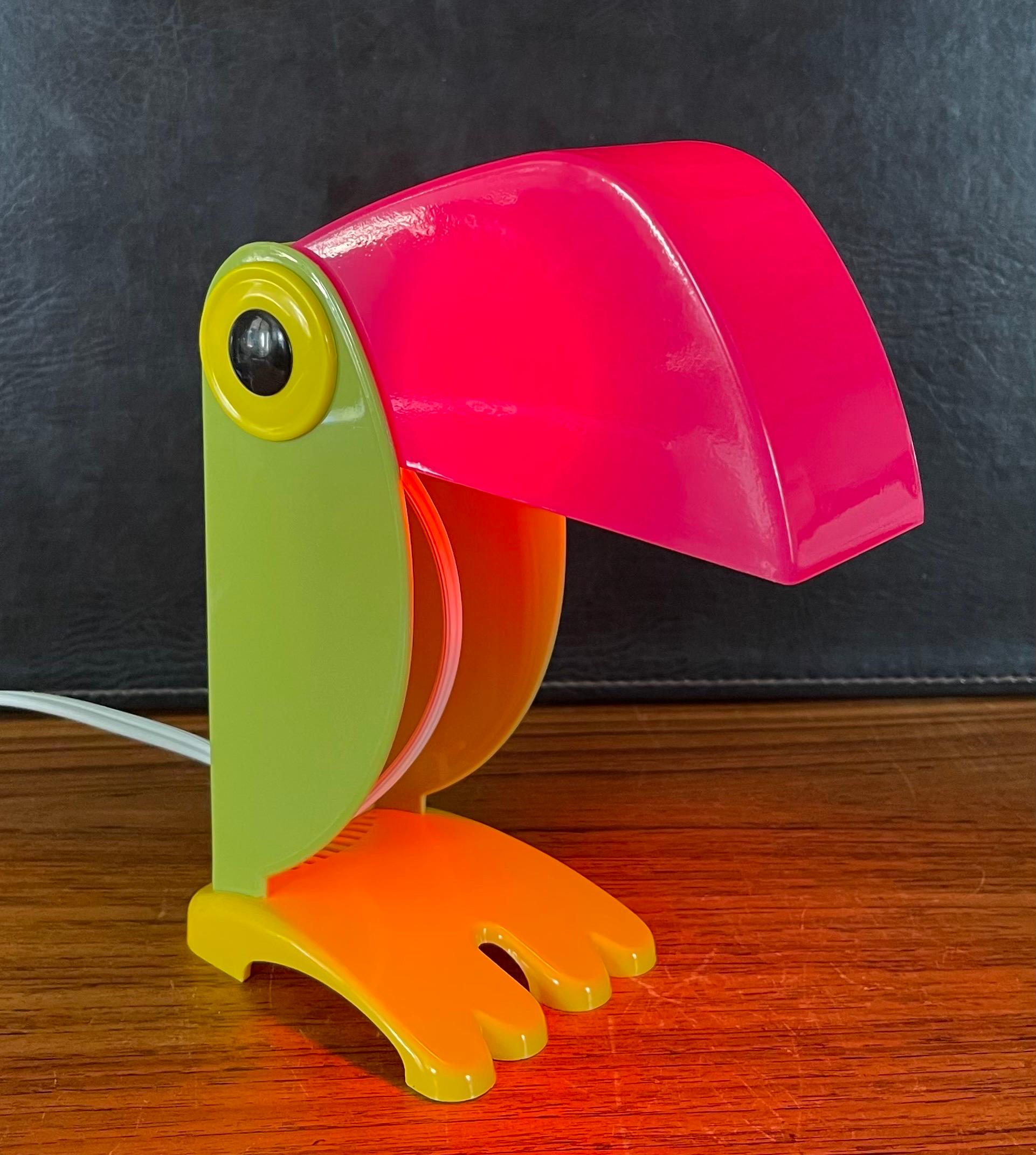 Vintage Toucan Table Lamp in the Style of Old Timer Ferrari In Good Condition For Sale In San Diego, CA