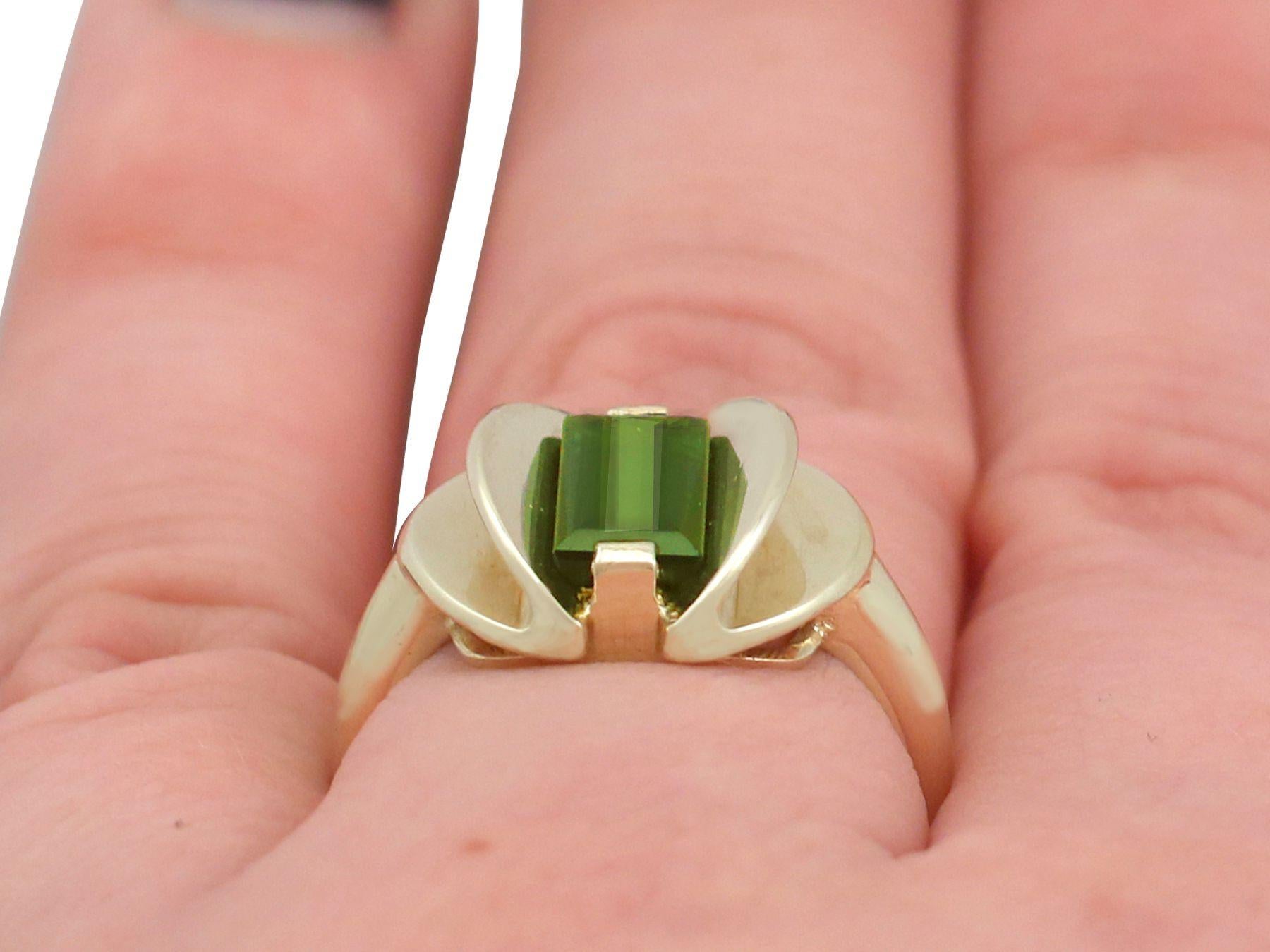 Anello da cocktail vintage con tormalina e oro giallo da 2,05 carati in vendita 2