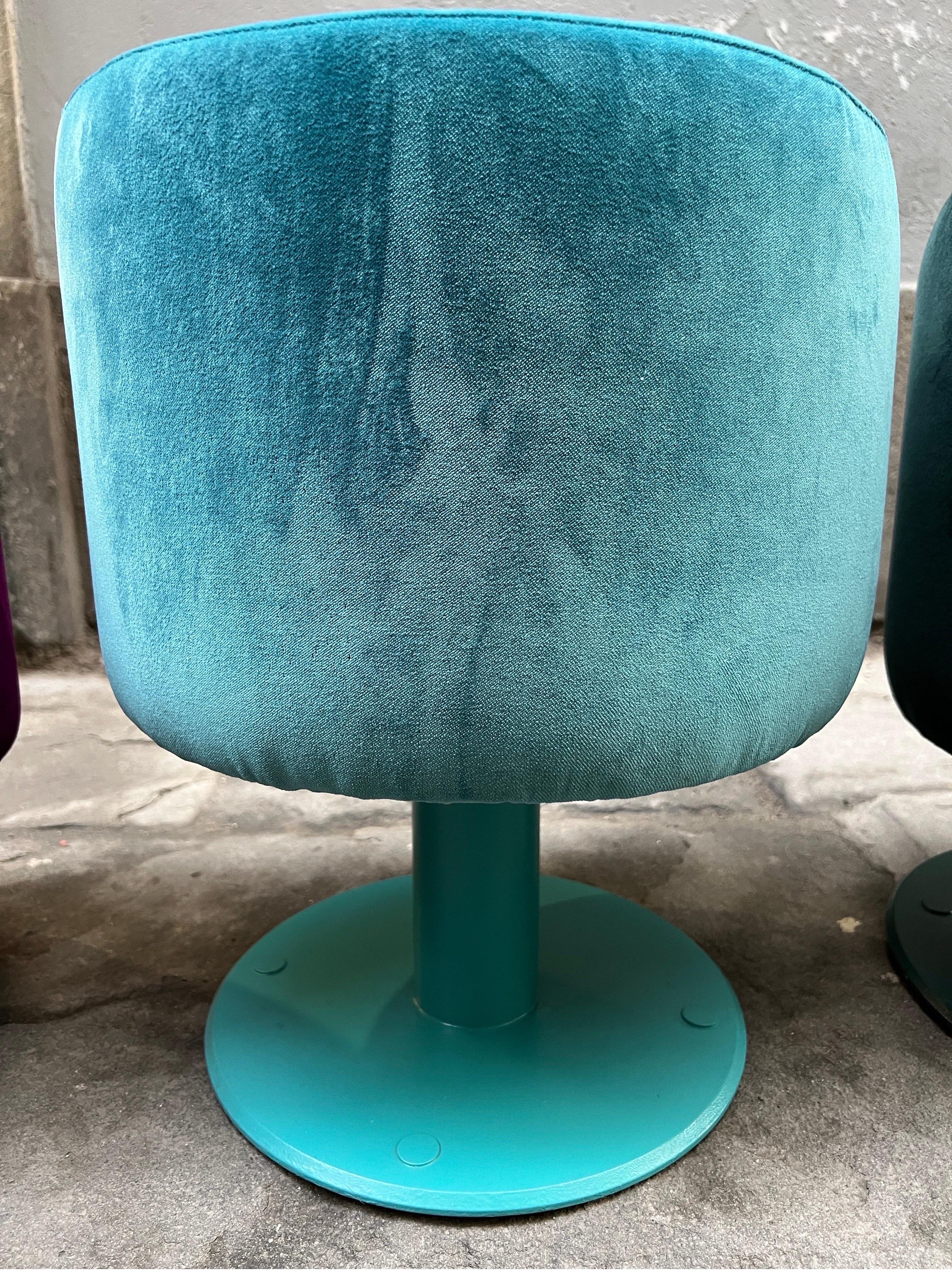 Fine XX secolo Pouf vintage in Tourquoise appena rivestito in velluto, anni '70 in vendita