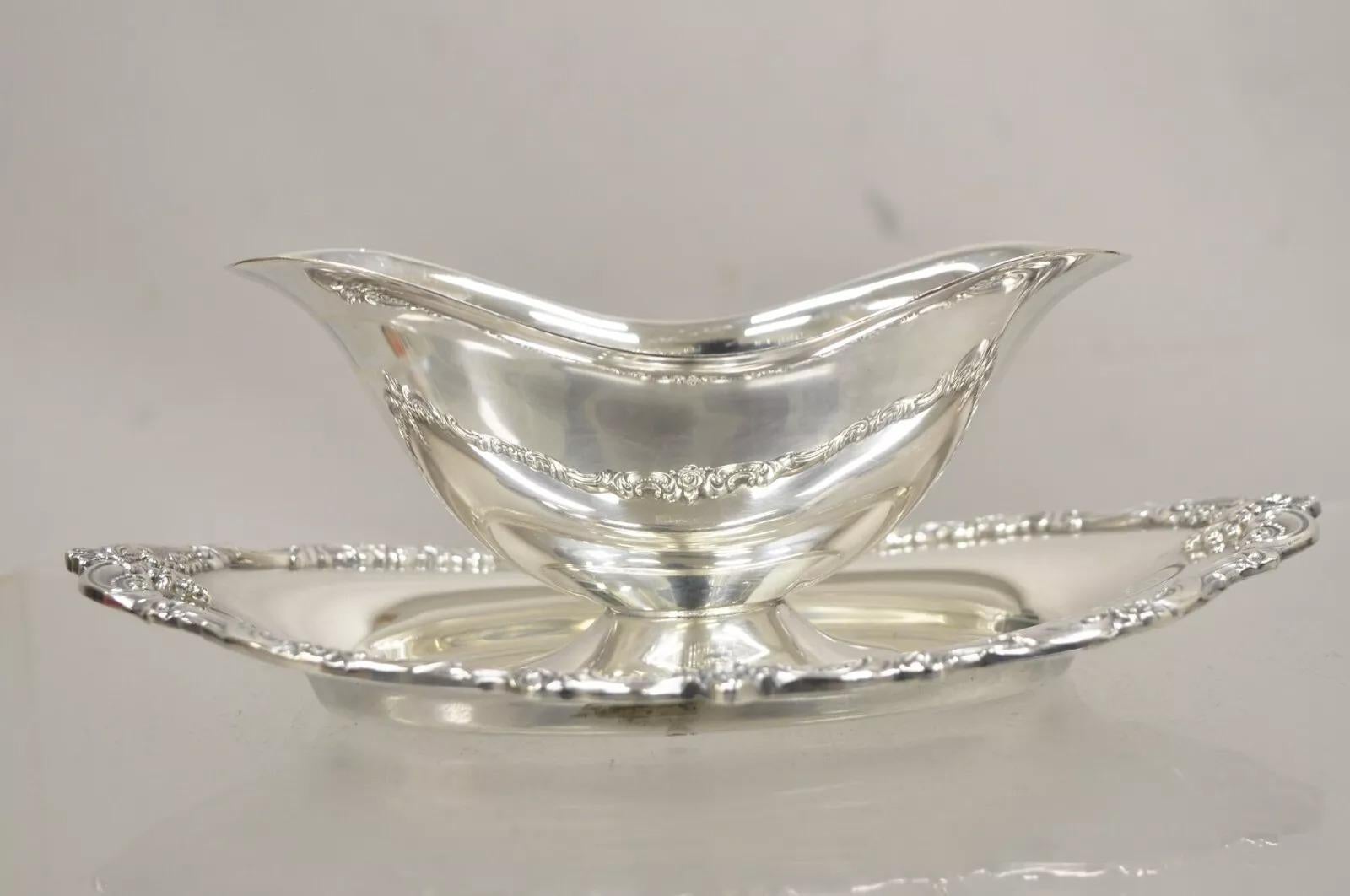 Vintage Towle 2909 Victorian Silver Plated Gravy Boat on Attached Plate. Circa Mid 20th Century. Measurements: 4
