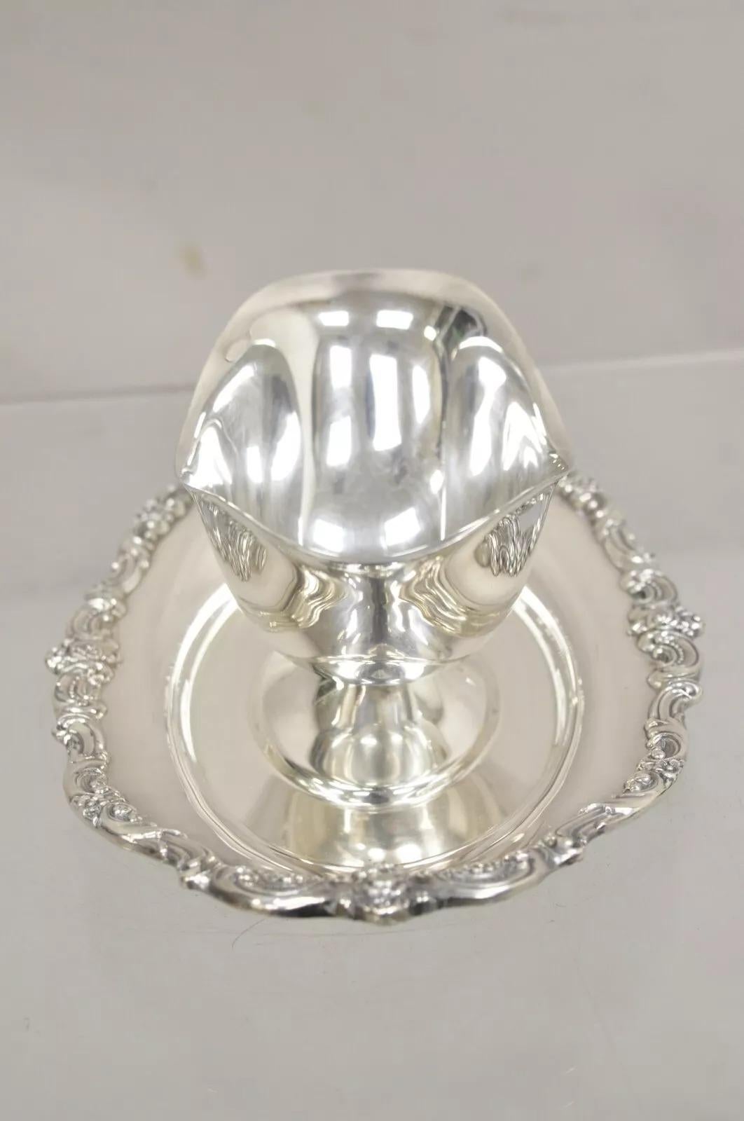 XX secolo Towle 2909 Vittoriana placcata in argento con piatto allegato in vendita