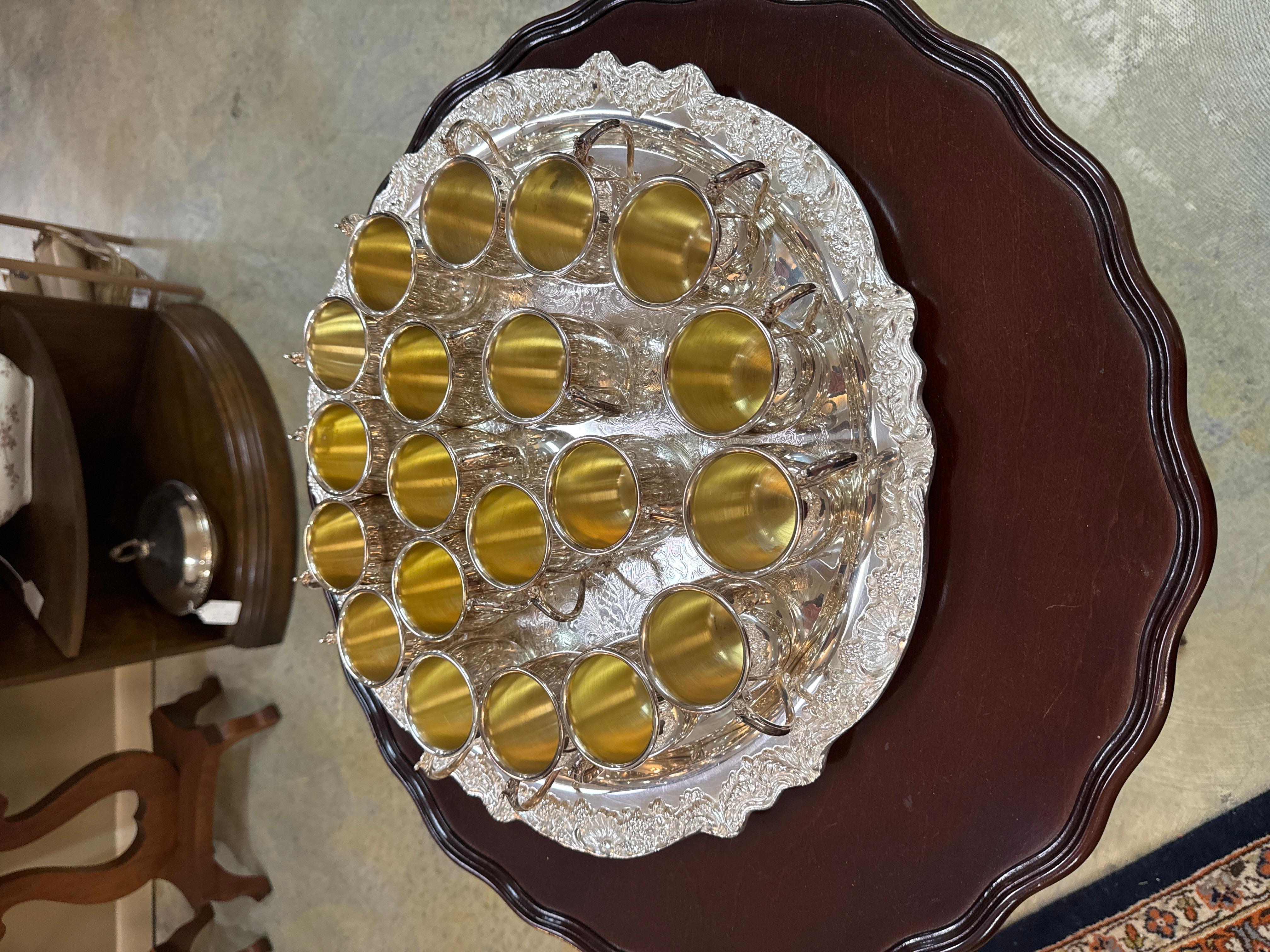 Rococo Vintage Towle Silverplate Punch Bowl - 20 cups , Ladle