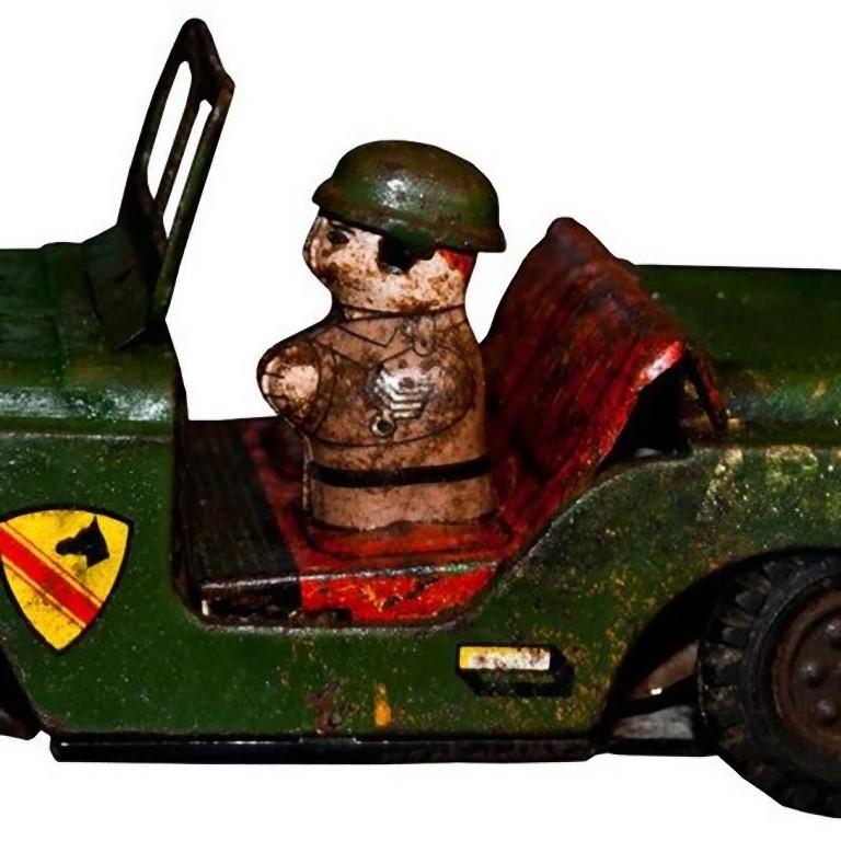 Oldtimer-Spielzeug:: Militär-Jeep (Europäisch) im Angebot