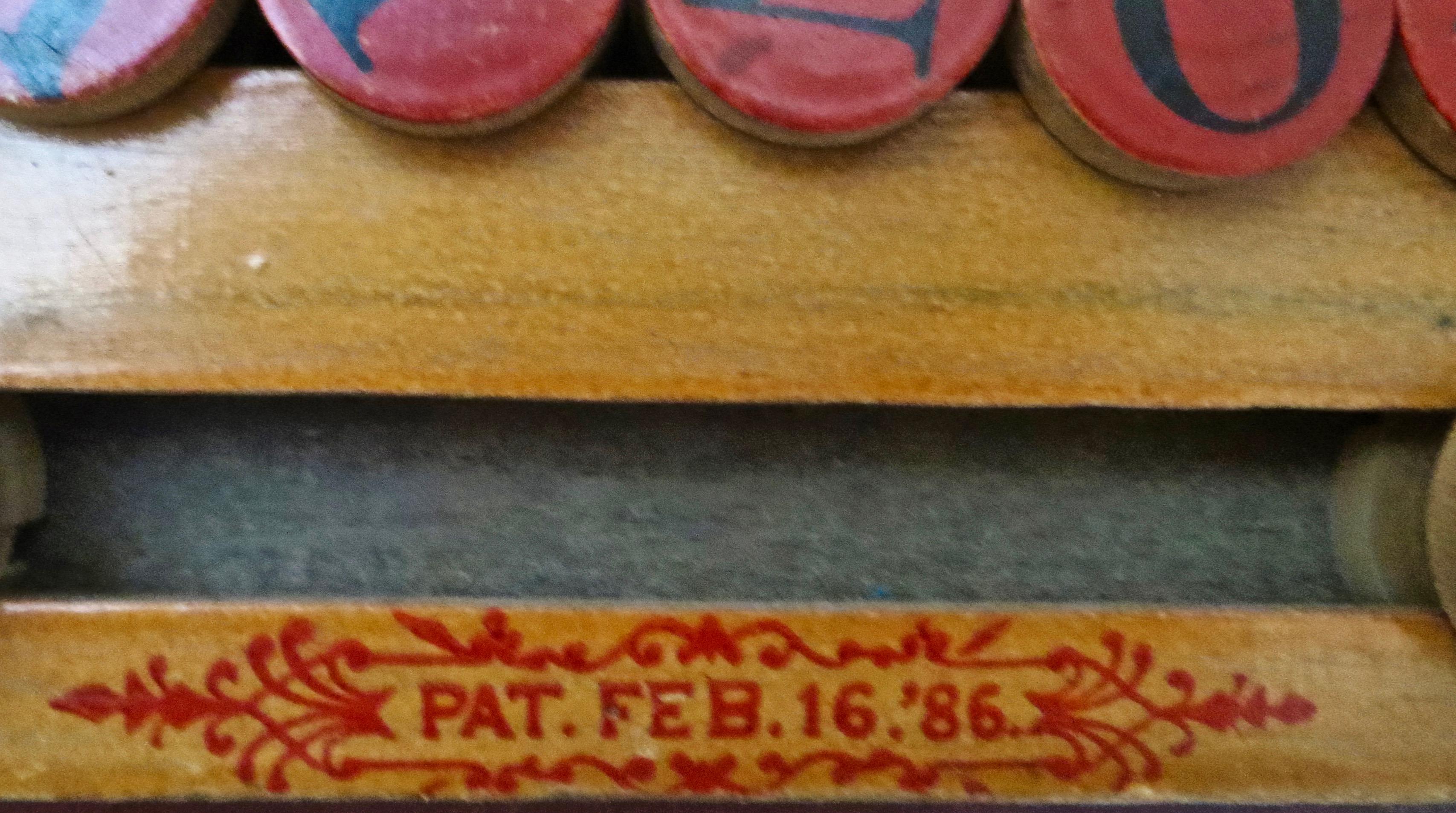 Vintage Toy Wooden Spelling Board, amerikanisch, um 1890 (Viktorianisch) im Angebot