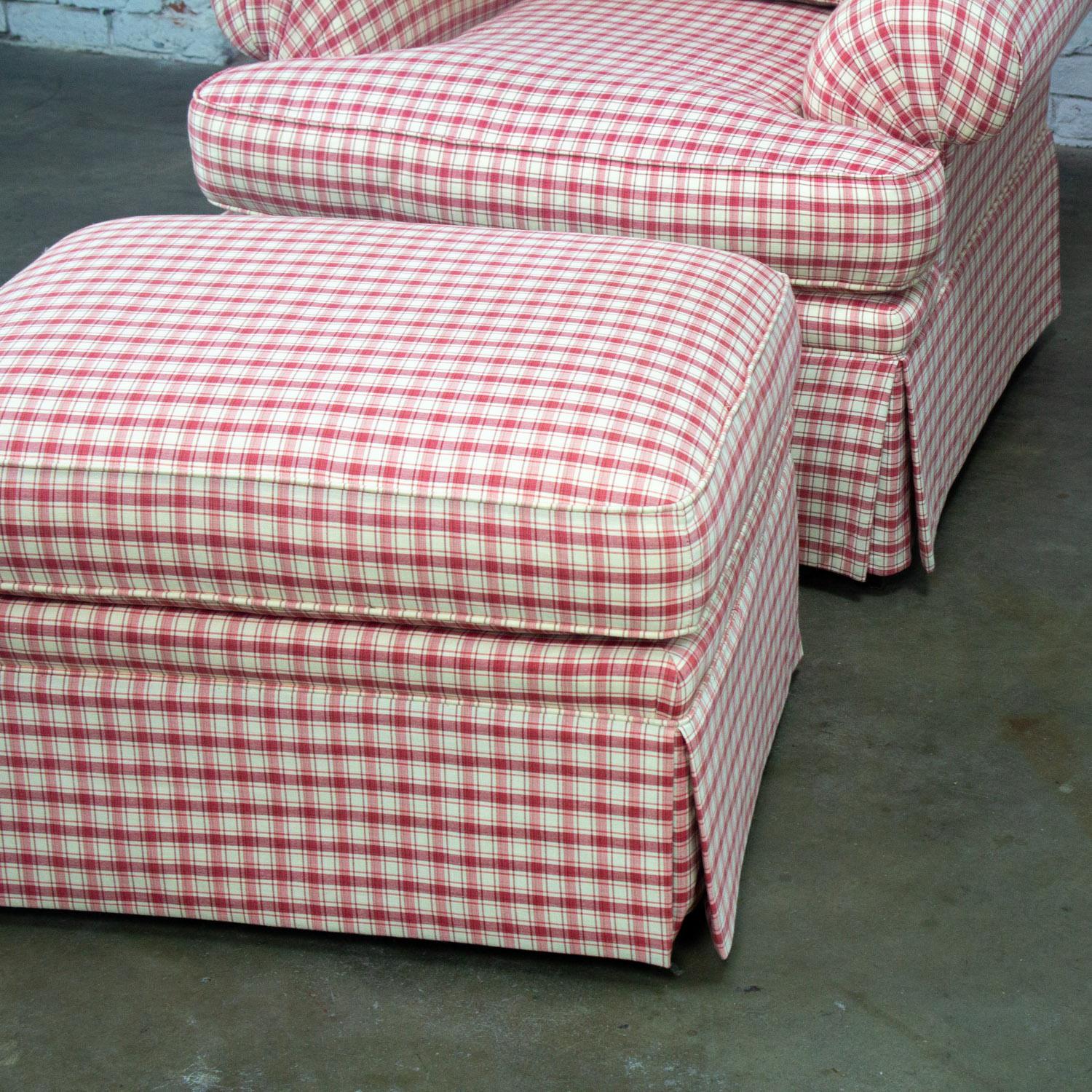 Vintage Traditional Accent Chair & Ottoman Rot-Weiß kariert von Highland House im Angebot 7