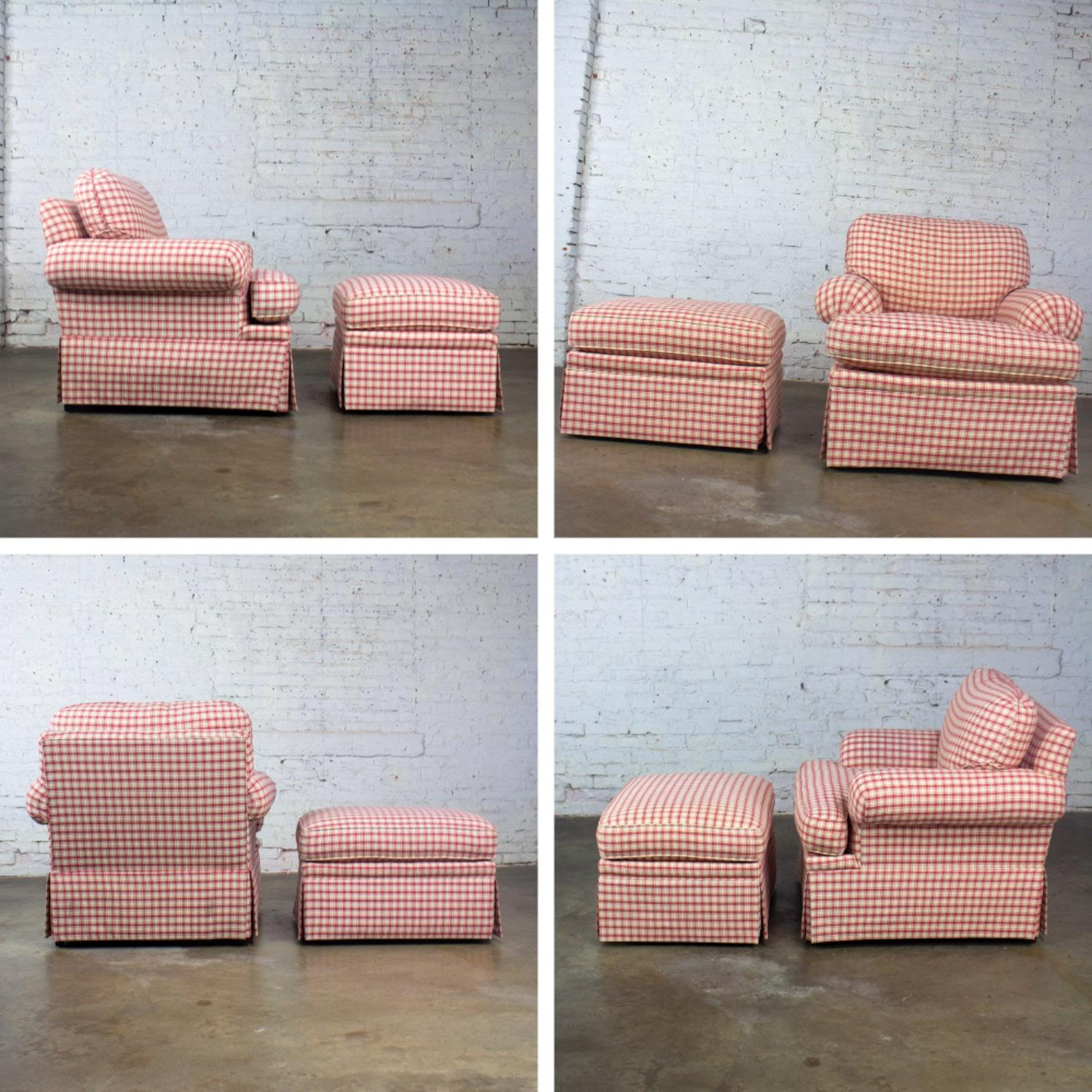 Vintage Traditional Accent Chair & Ottoman Rot-Weiß kariert von Highland House im Angebot 8
