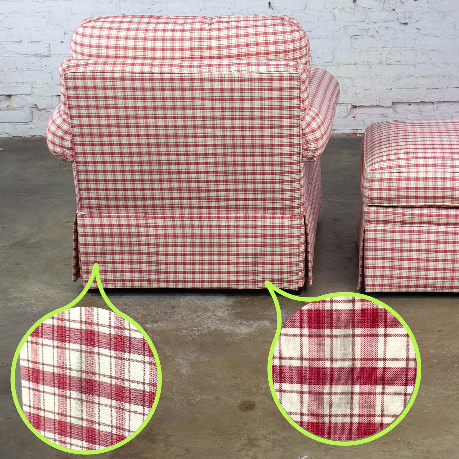 Vintage Traditional Accent Chair & Ottoman Rot-Weiß kariert von Highland House im Angebot 11