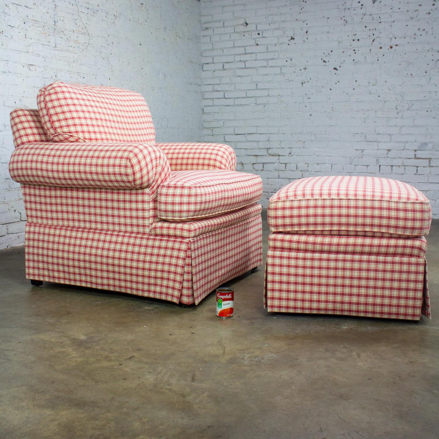 Vintage Traditional Accent Chair & Ottoman Rot-Weiß kariert von Highland House im Angebot 13