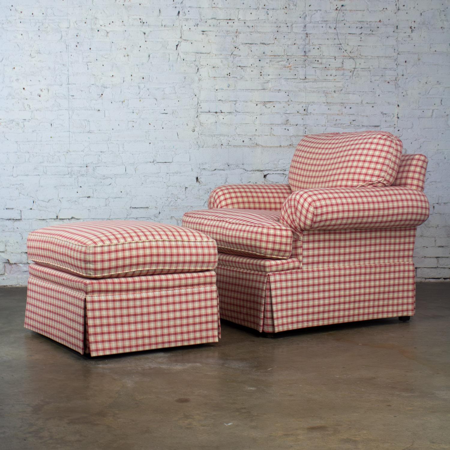Vintage Traditional Accent Chair & Ottoman Rot-Weiß kariert von Highland House (20. Jahrhundert) im Angebot