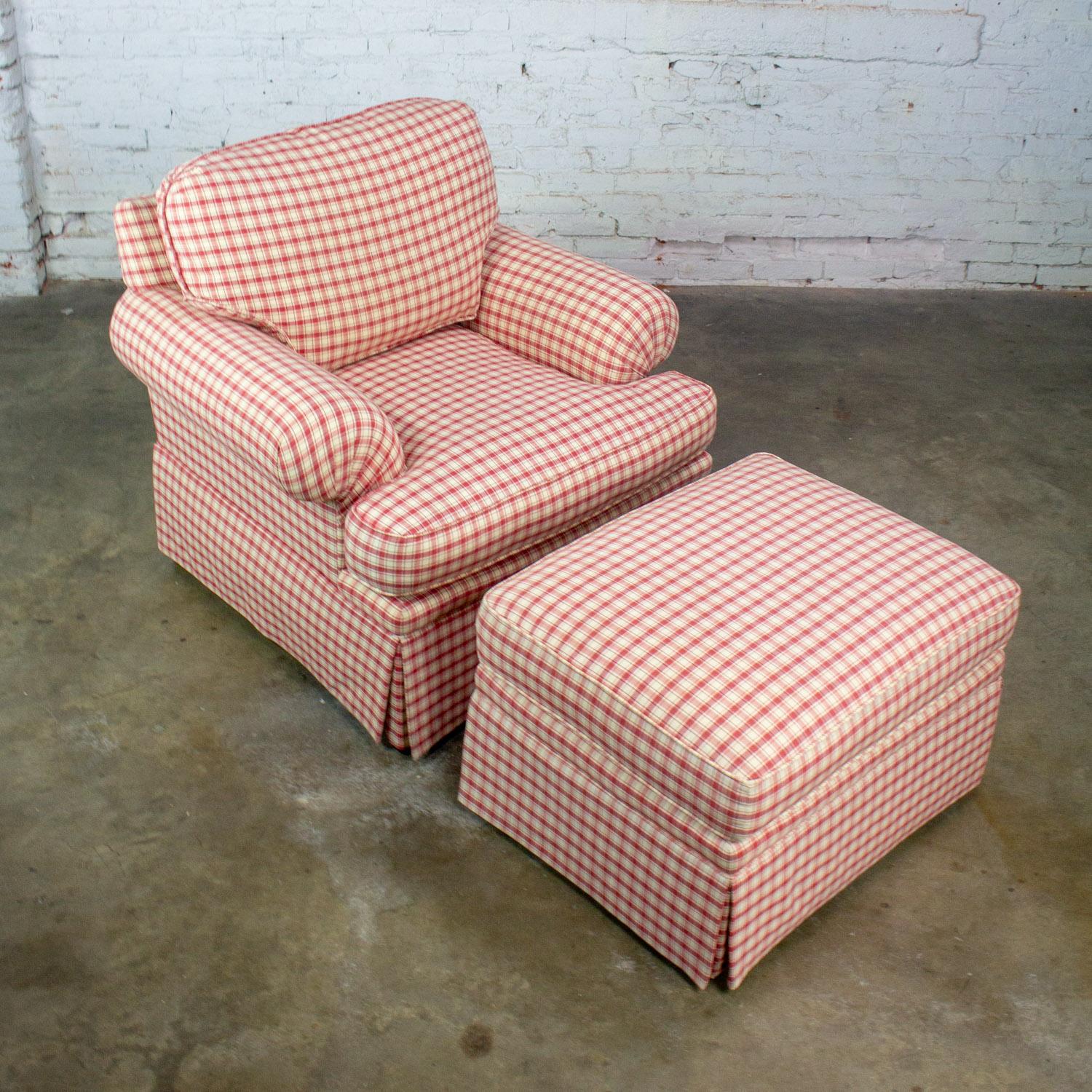 Vintage Traditional Accent Chair & Ottoman Rot-Weiß kariert von Highland House im Angebot 2