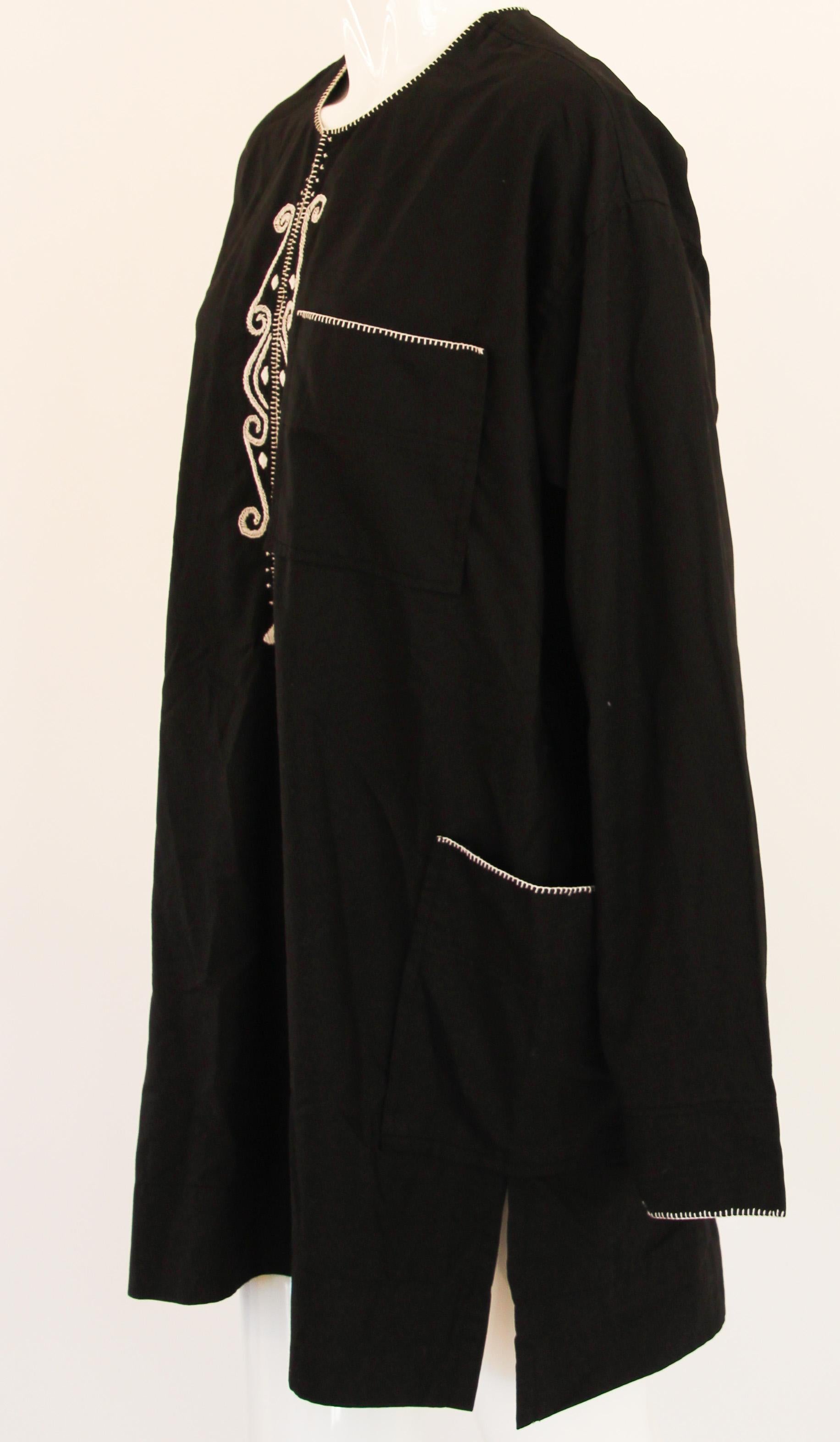 Vintage Traditional African Embroidery Black Shirt For Sale 5