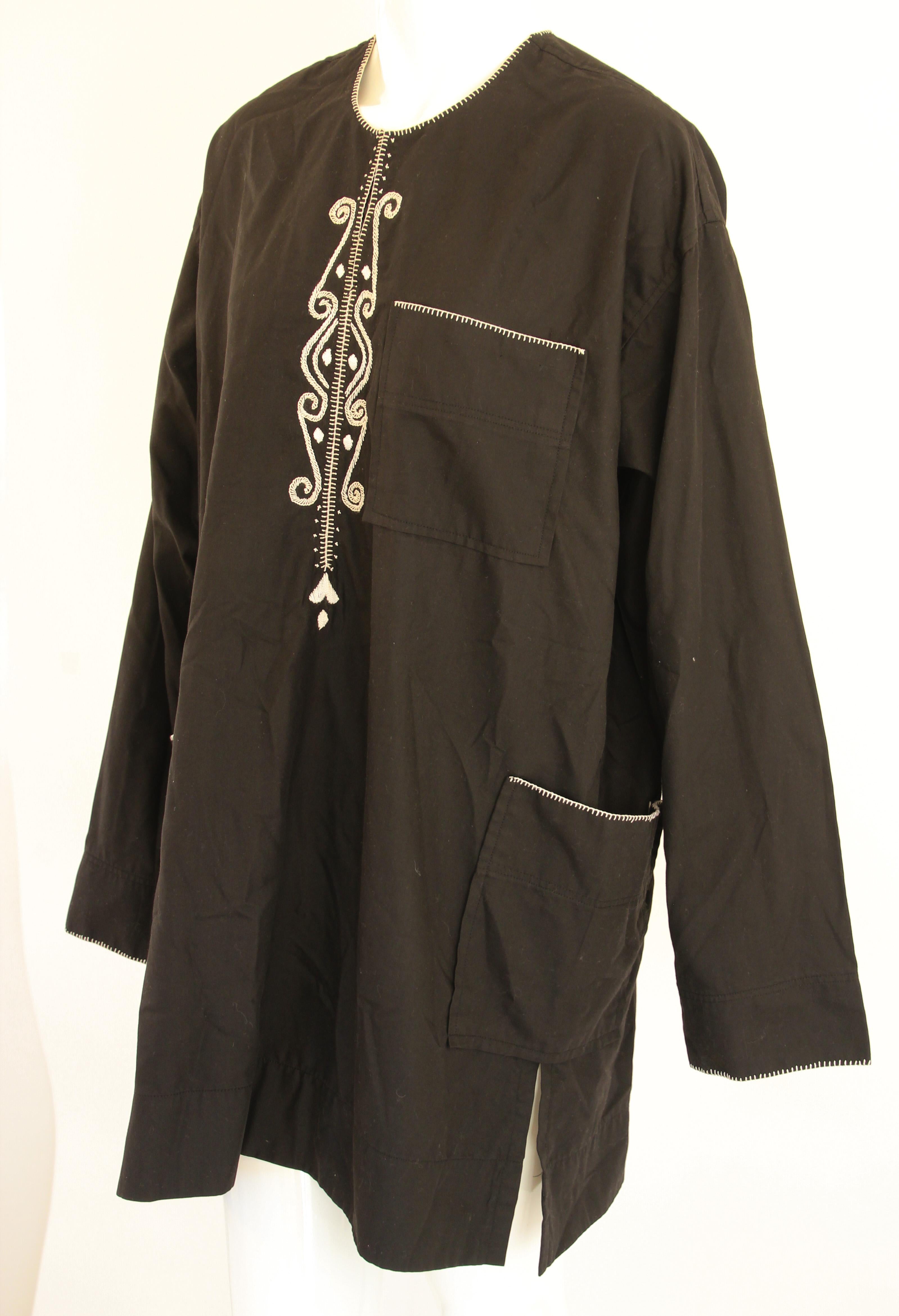 Vintage Traditional African Embroidery Black Shirt For Sale 4