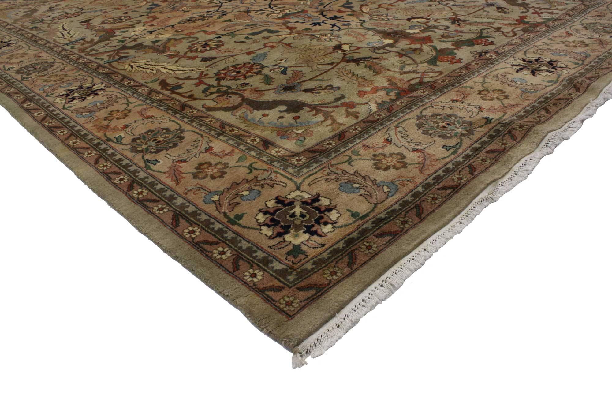 Indian Vintage Traditional Area Rug with Persian Style with Herati Design
