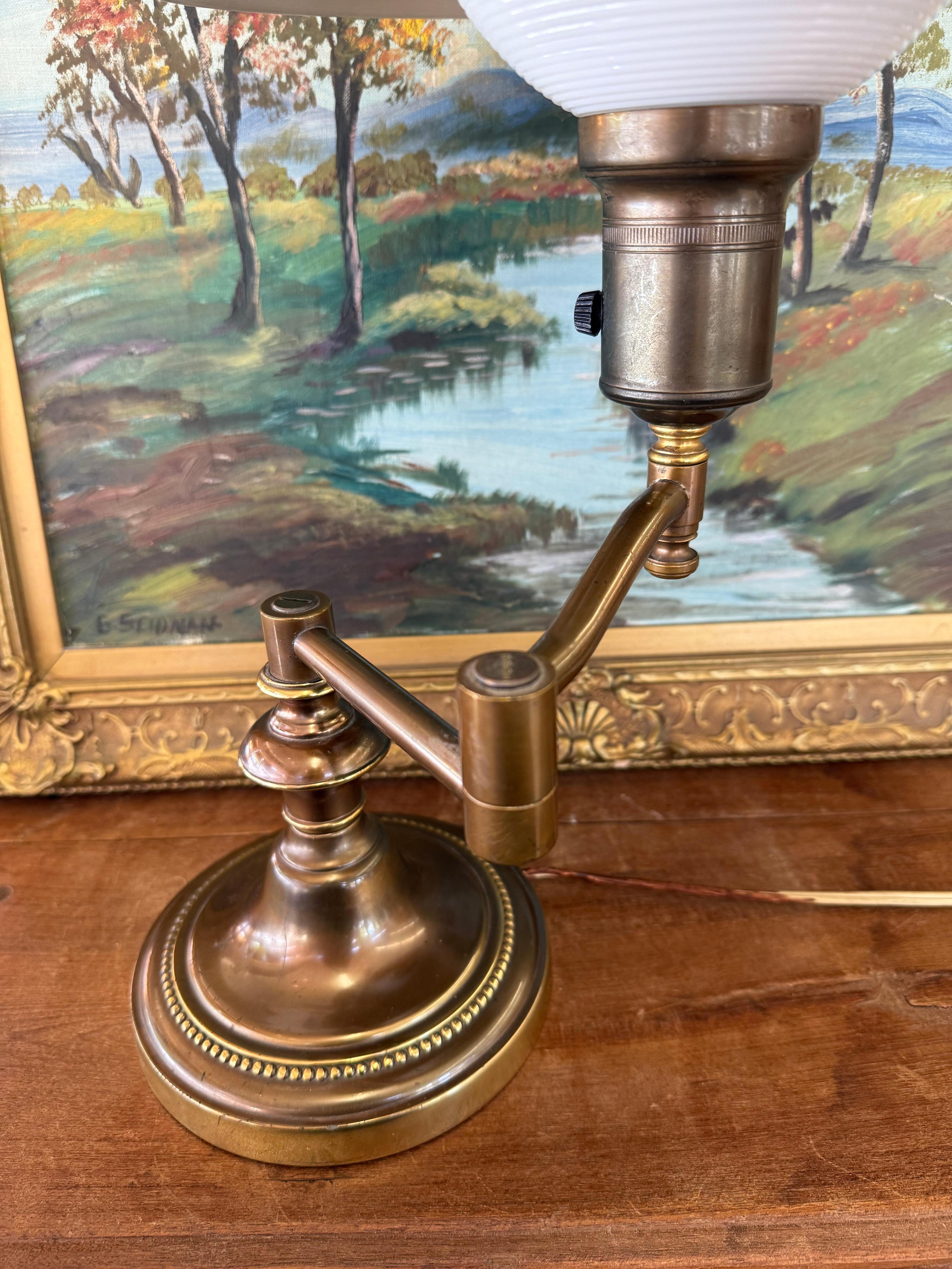 Lámpara de Sobremesa Articulada Vintage Tradicional de Estilo Art Decó para Farmacéuticos o Banqueros en venta 3