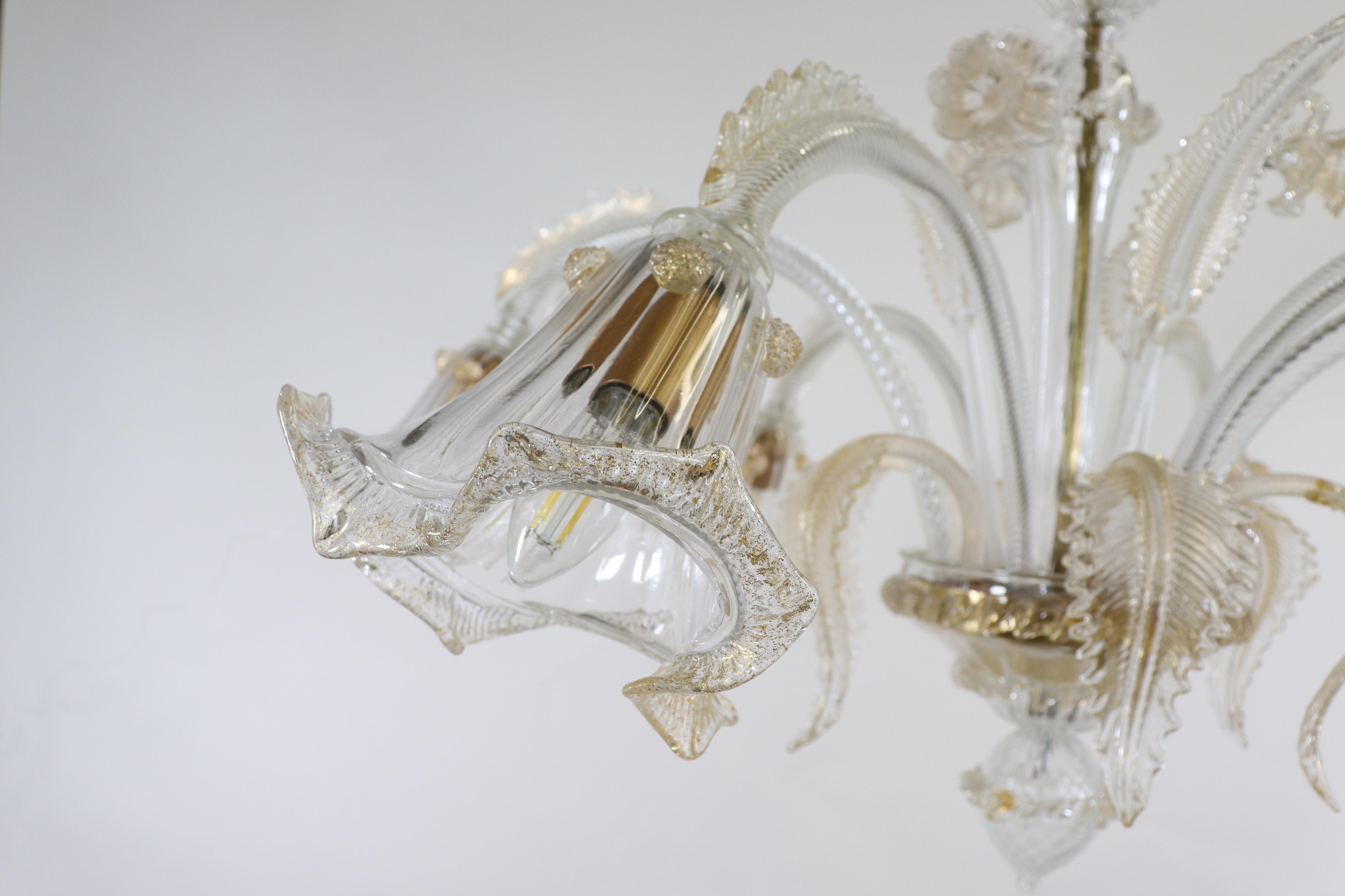 Vintage Traditional Baroque Style Floral Gold Infused Murano Glass Chandelier For Sale 5