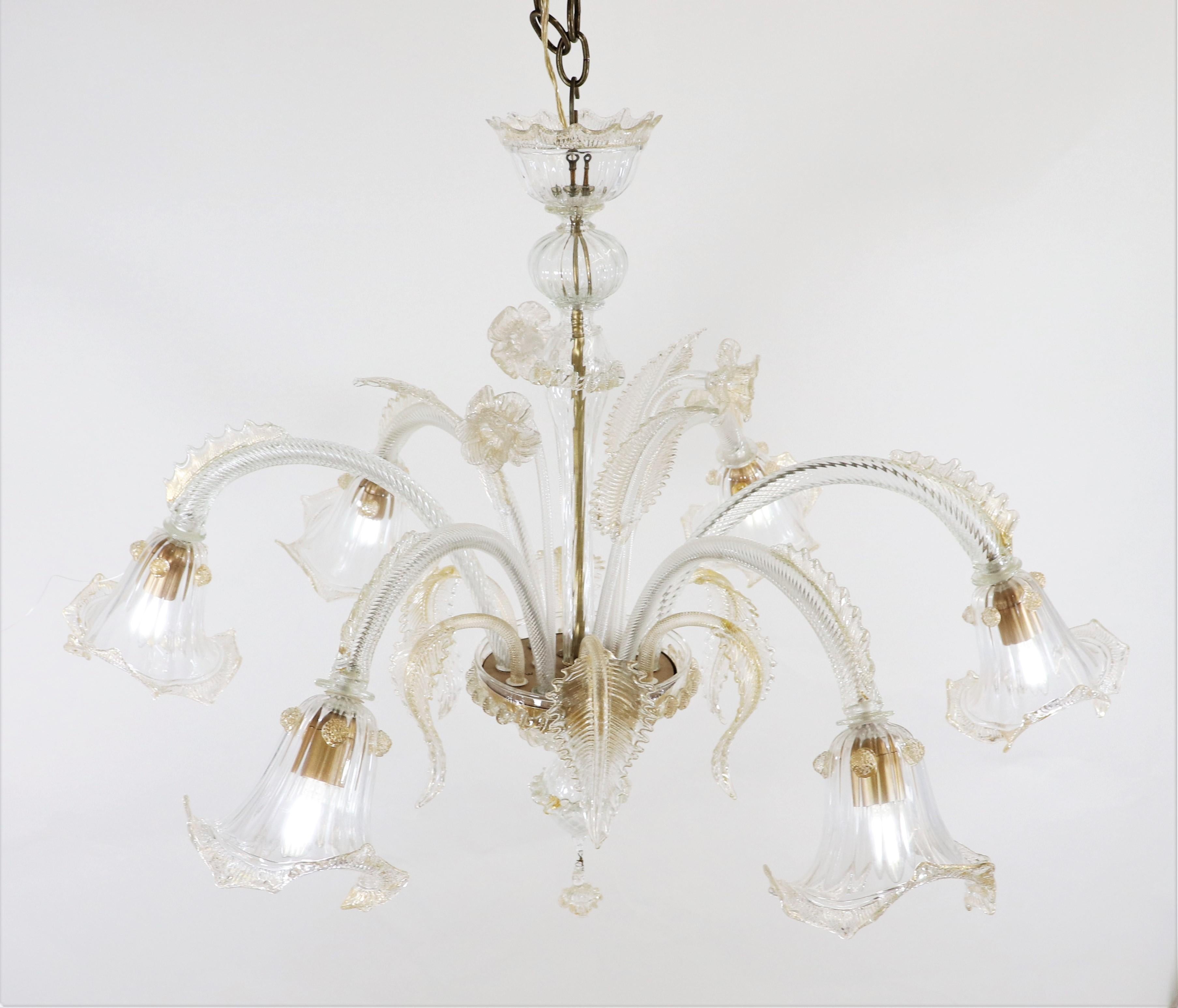 Vintage Traditional Baroque Style Floral Gold Infused Murano Glass Chandelier In Good Condition For Sale In Chicago, IL