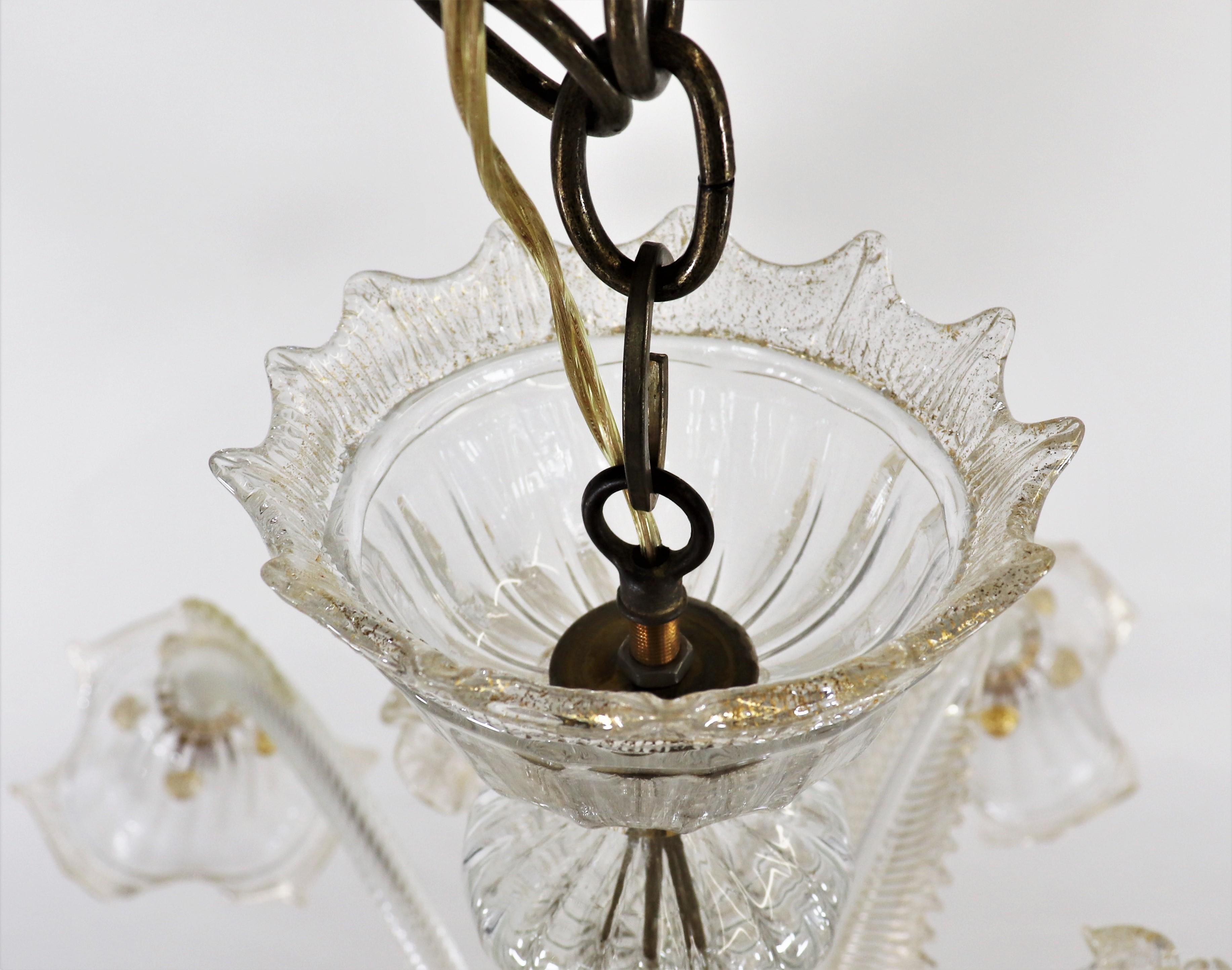 20th Century Vintage Traditional Baroque Style Floral Gold Infused Murano Glass Chandelier For Sale