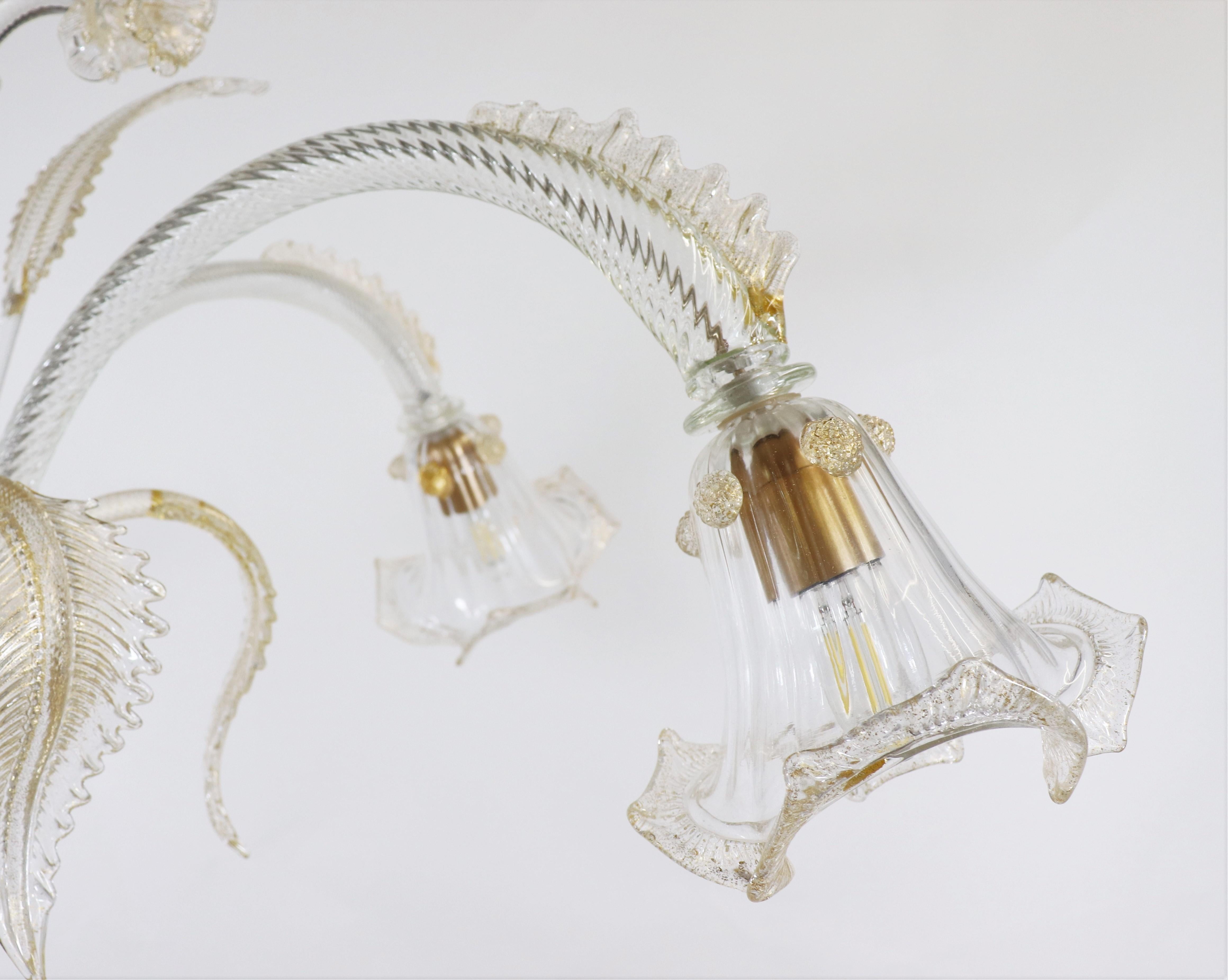 Vintage Traditional Baroque Style Floral Gold Infused Murano Glass Chandelier For Sale 2