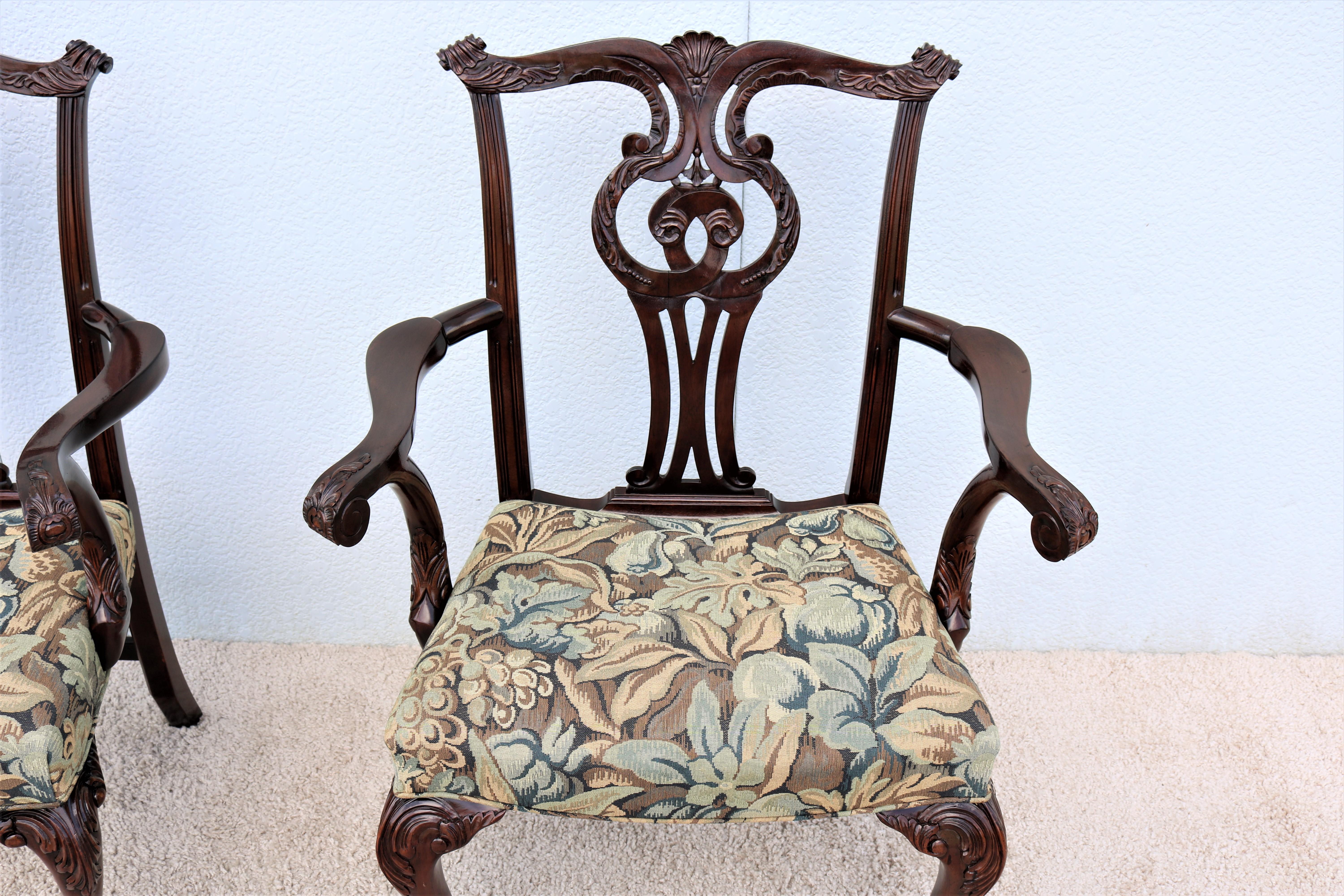 American Vintage Traditional Chippendale Style Walnut Armchairs by Smith & Watson, a Pair For Sale