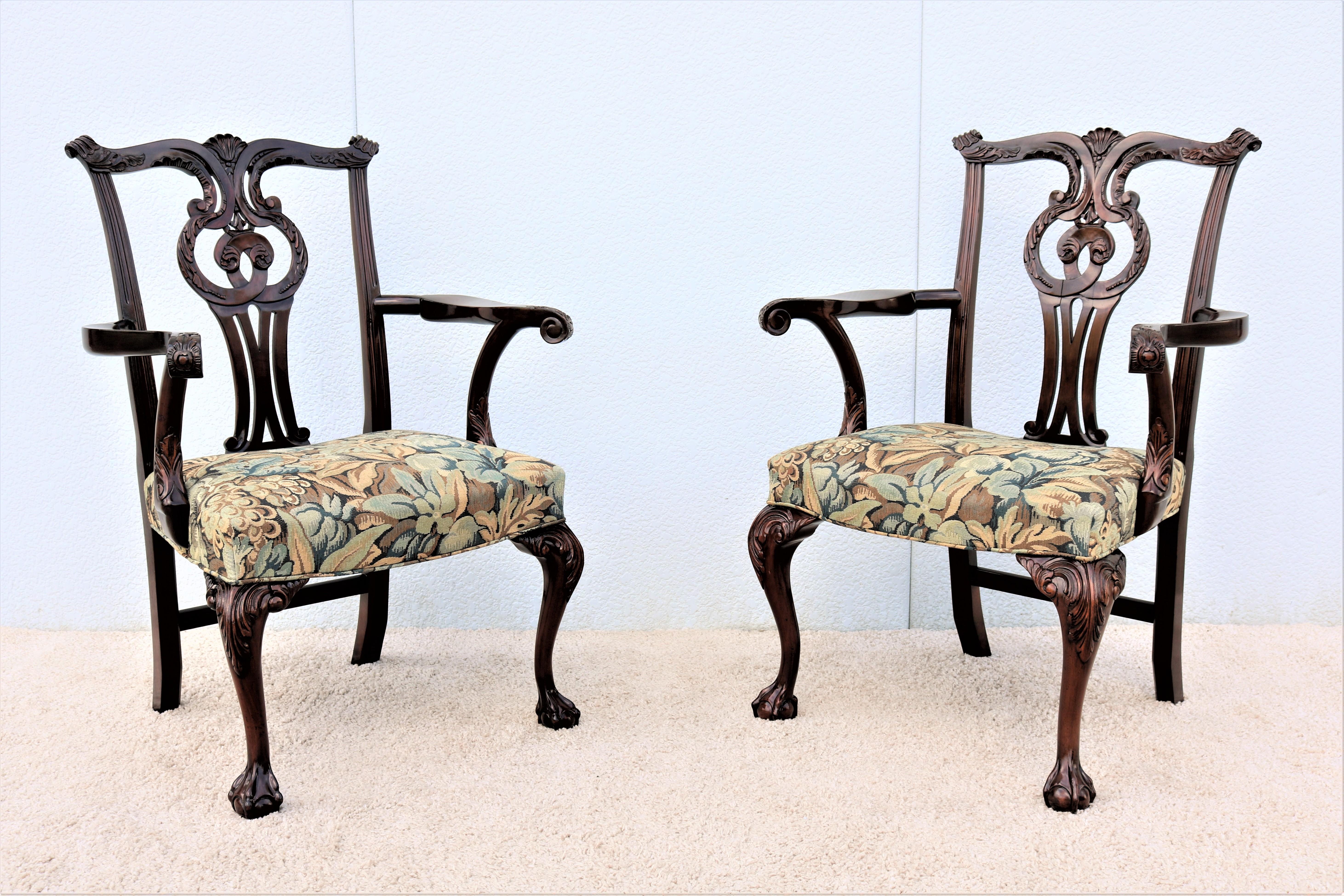 Hand-Carved Vintage Traditional Chippendale Style Walnut Armchairs by Smith & Watson, a Pair For Sale